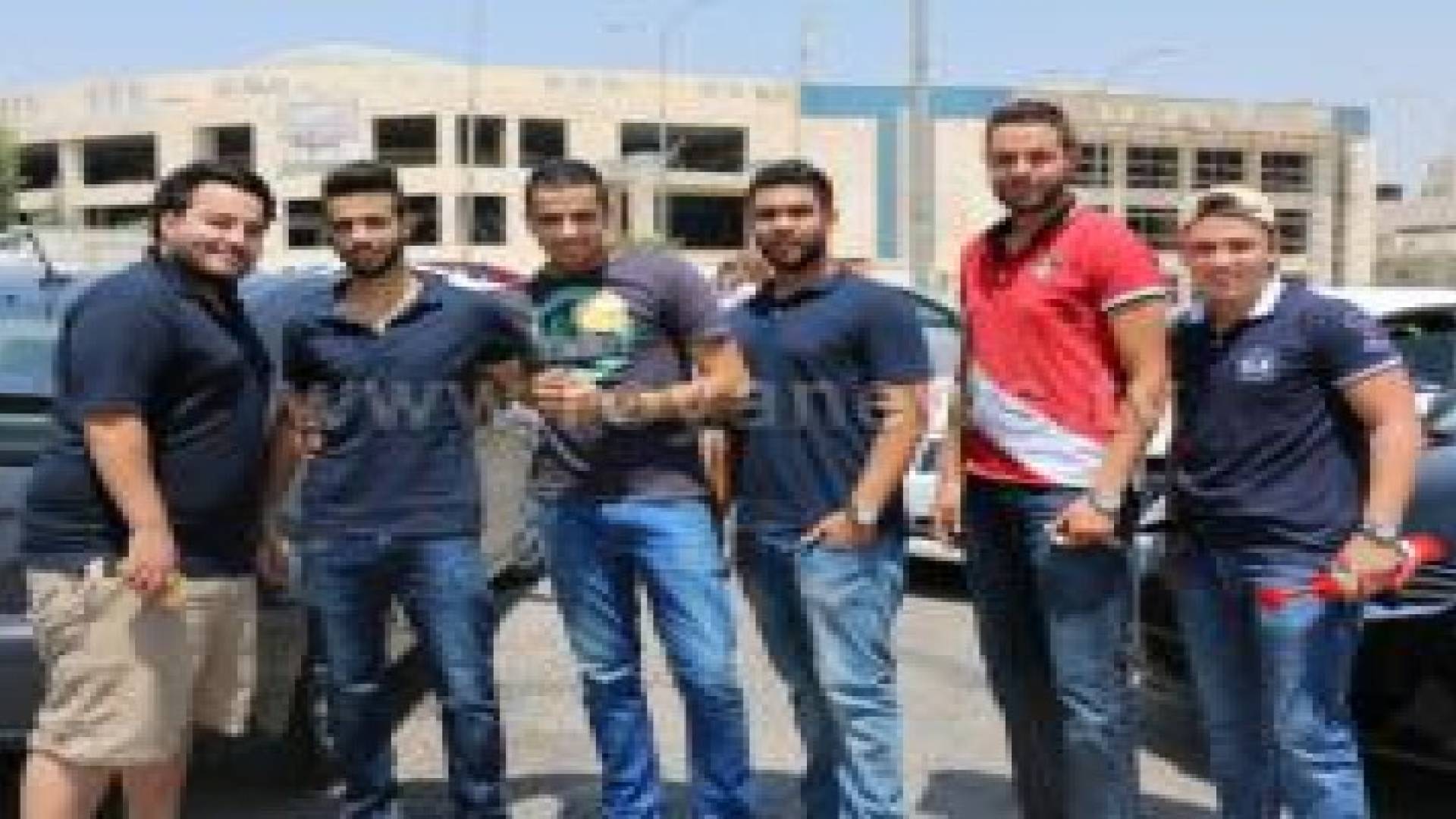 شاهد بالصور احتفالات طلبة "التوجيهي " بنجاحهم