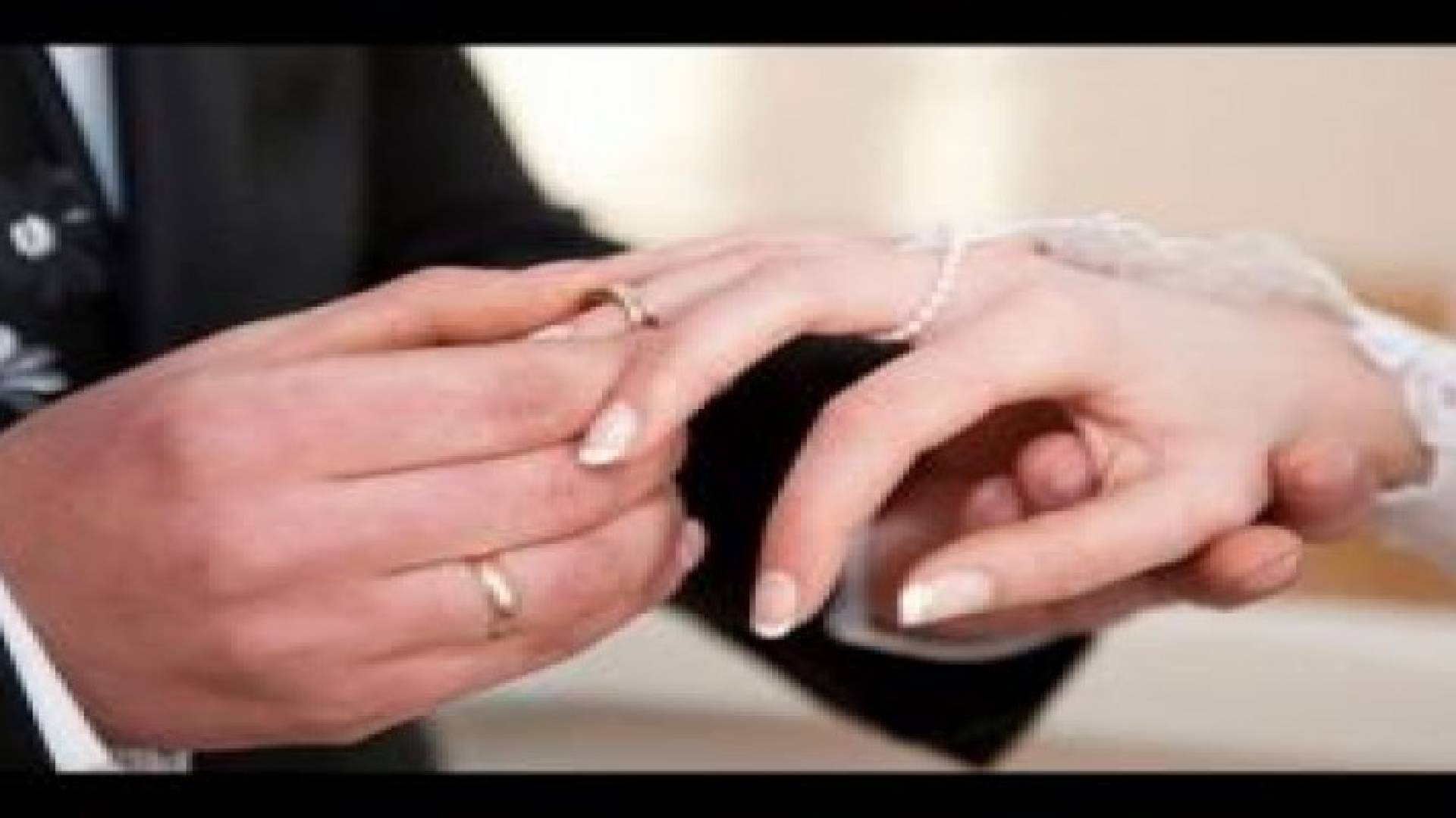 ما أفضل سن للزواج؟