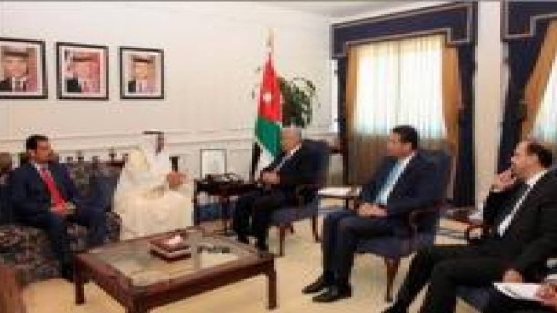 النسور يستقبل رئيس مجلس الأمة الكويتي