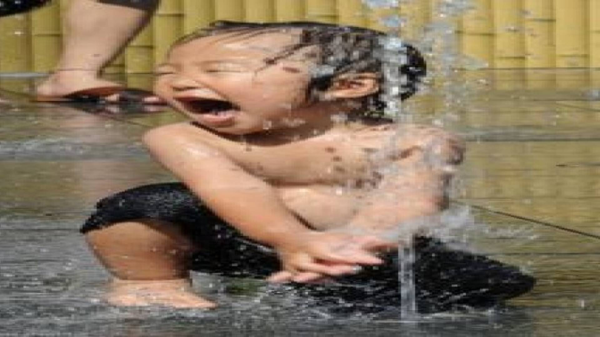 وفاة 3 يابانيين بسبب ارتفاع الحرارة