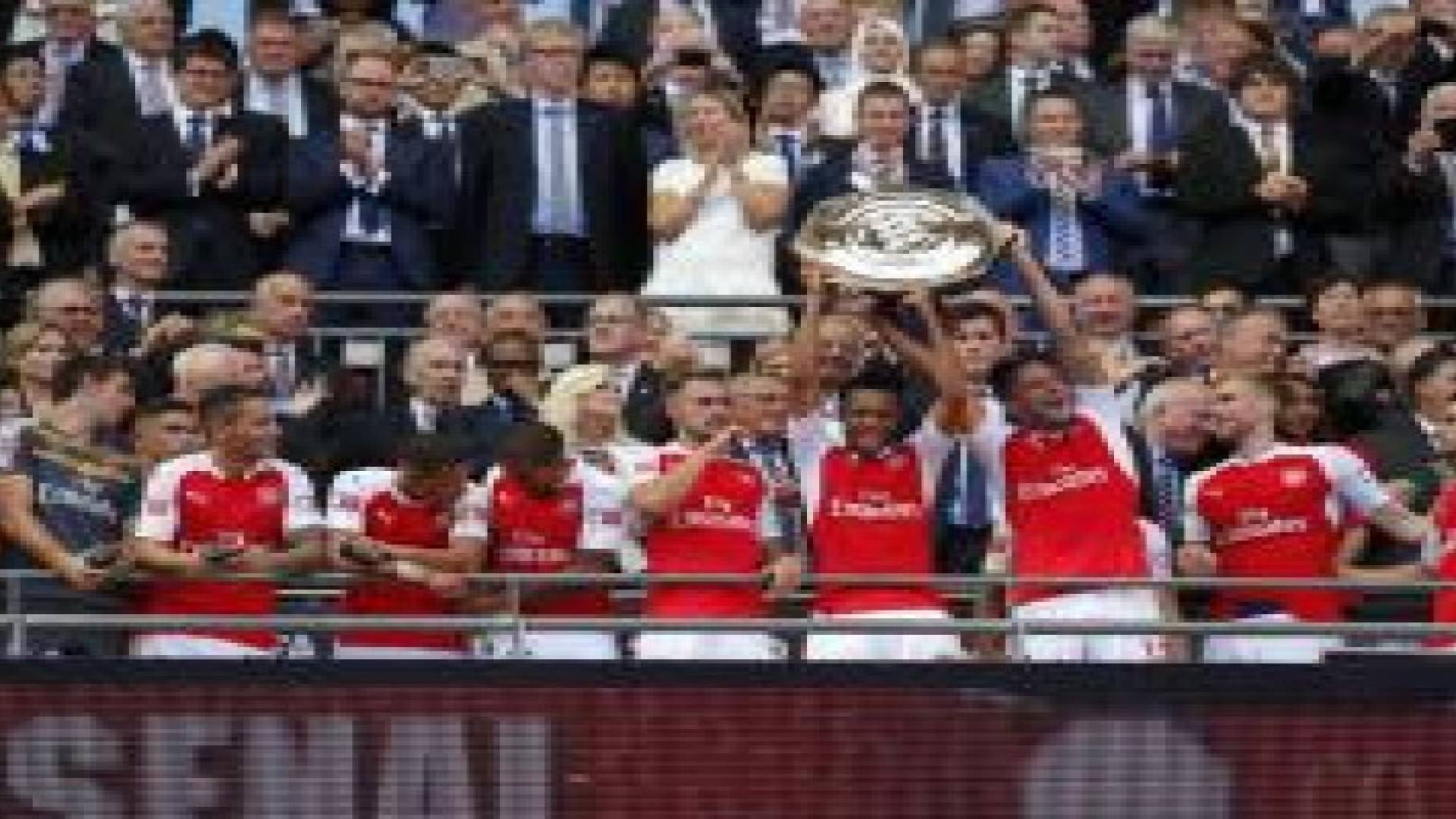 أرسنال يهزم تشيلسي ويتوج بكأس الدرع الخيرية