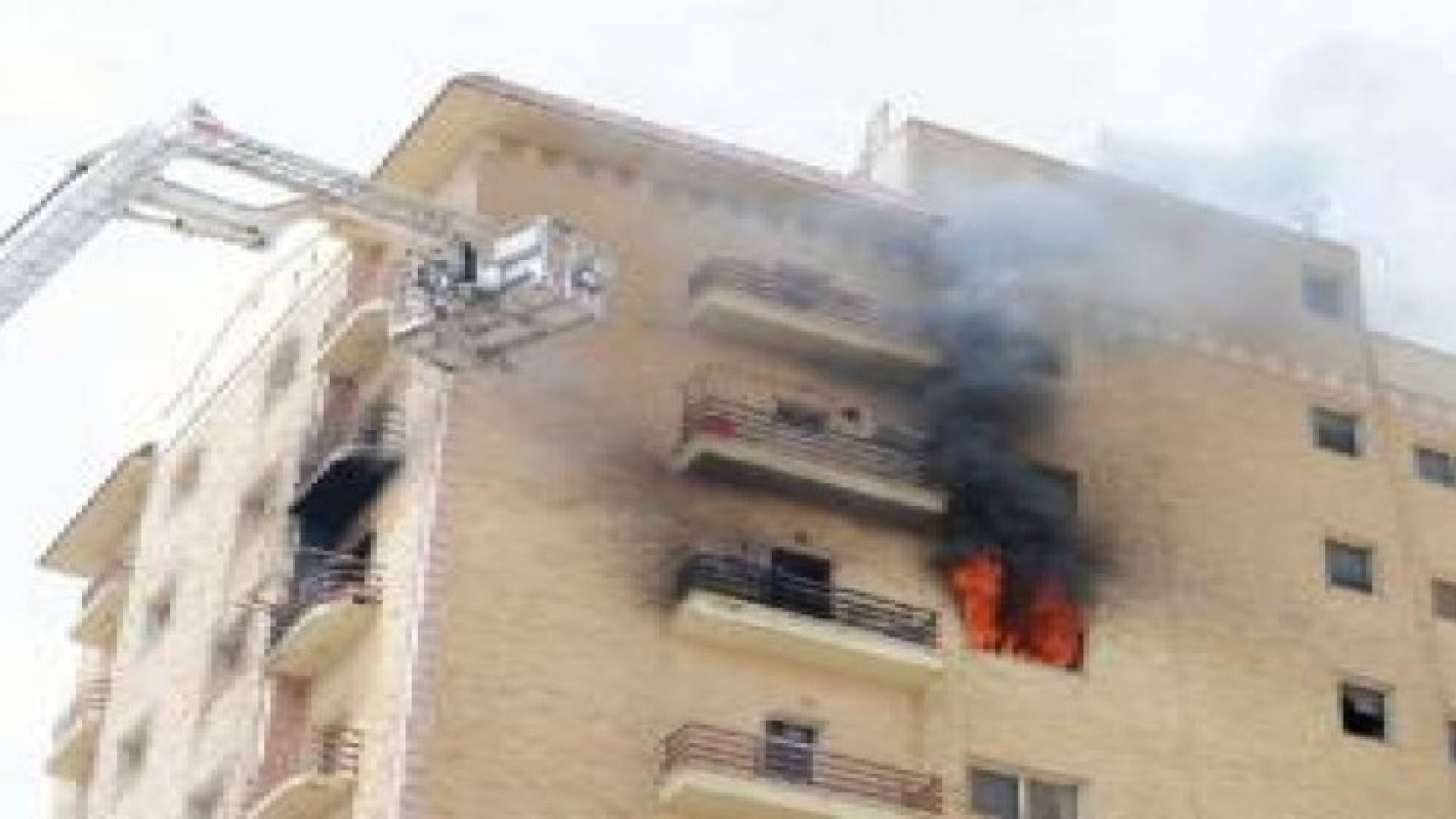 عمان: 7 اصابات اثر حريق شقة في صويلح