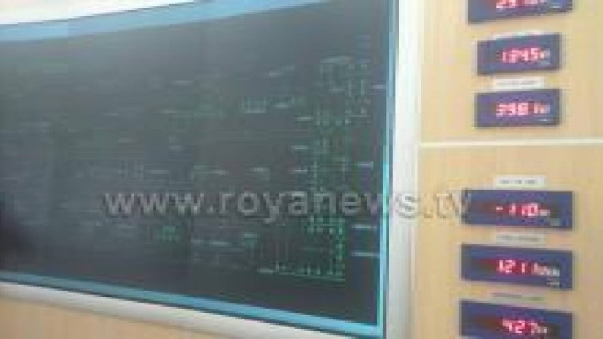 "الكهرباء": التيار الكهربائي يعود "الثالثة عصرا" بشكل كامل للمناطق المتضررة