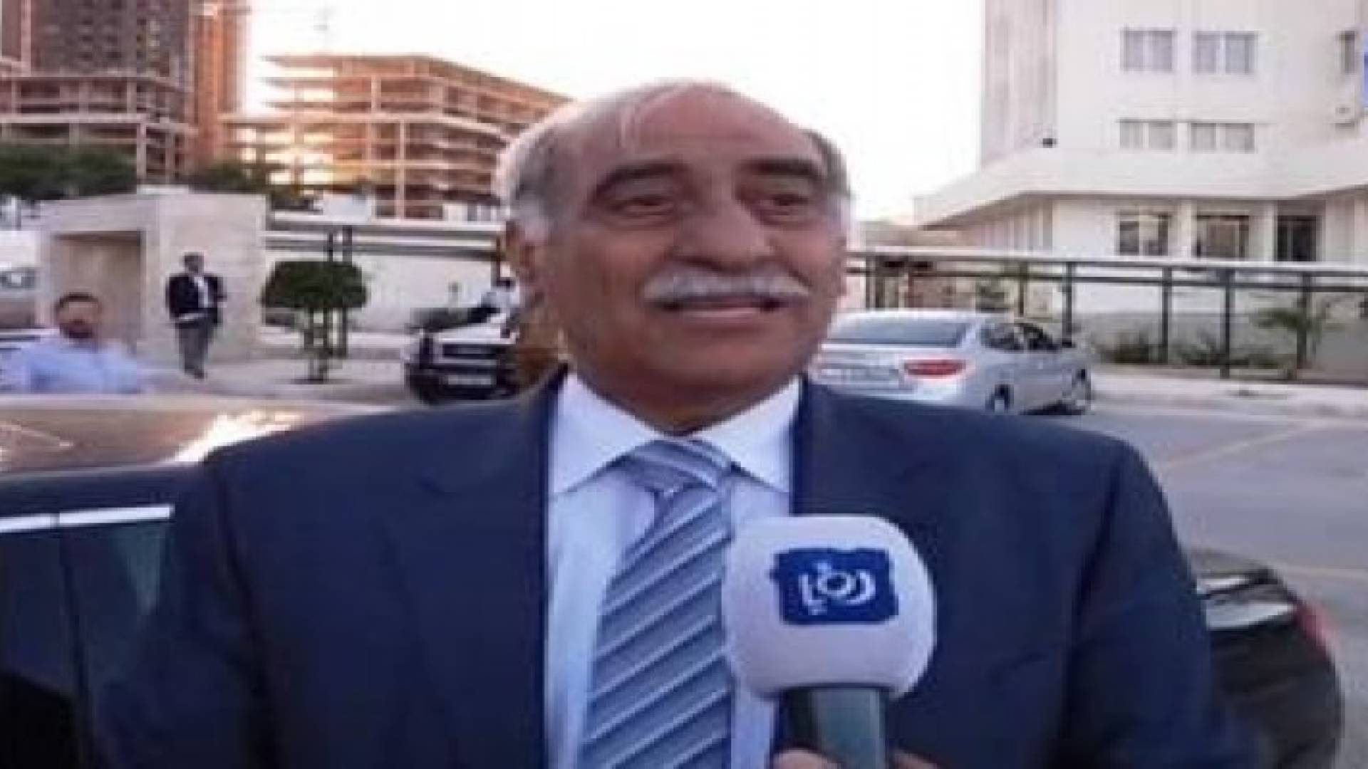 الخرابشة يوجه سؤالا للحكومة حول أسعار الكهرباء .. تفاصيل