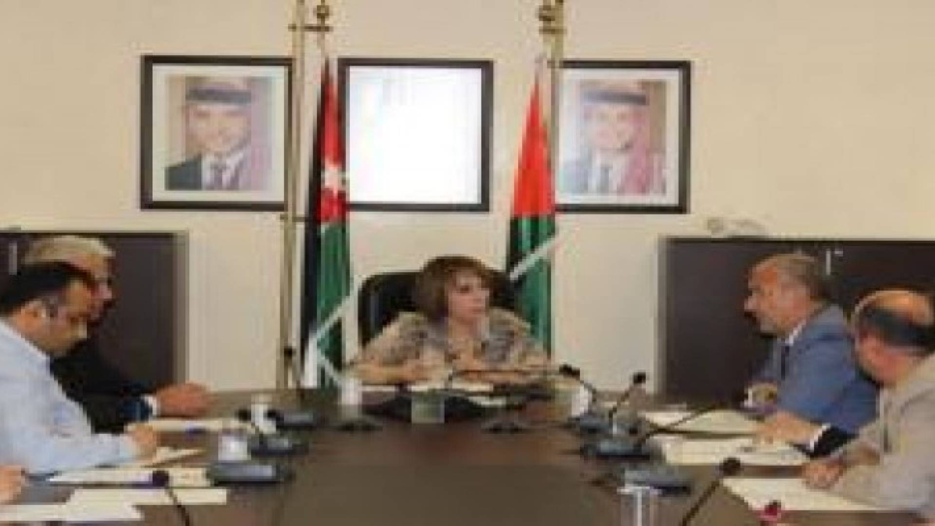 شبيب تلتقي نقيب المهندسين