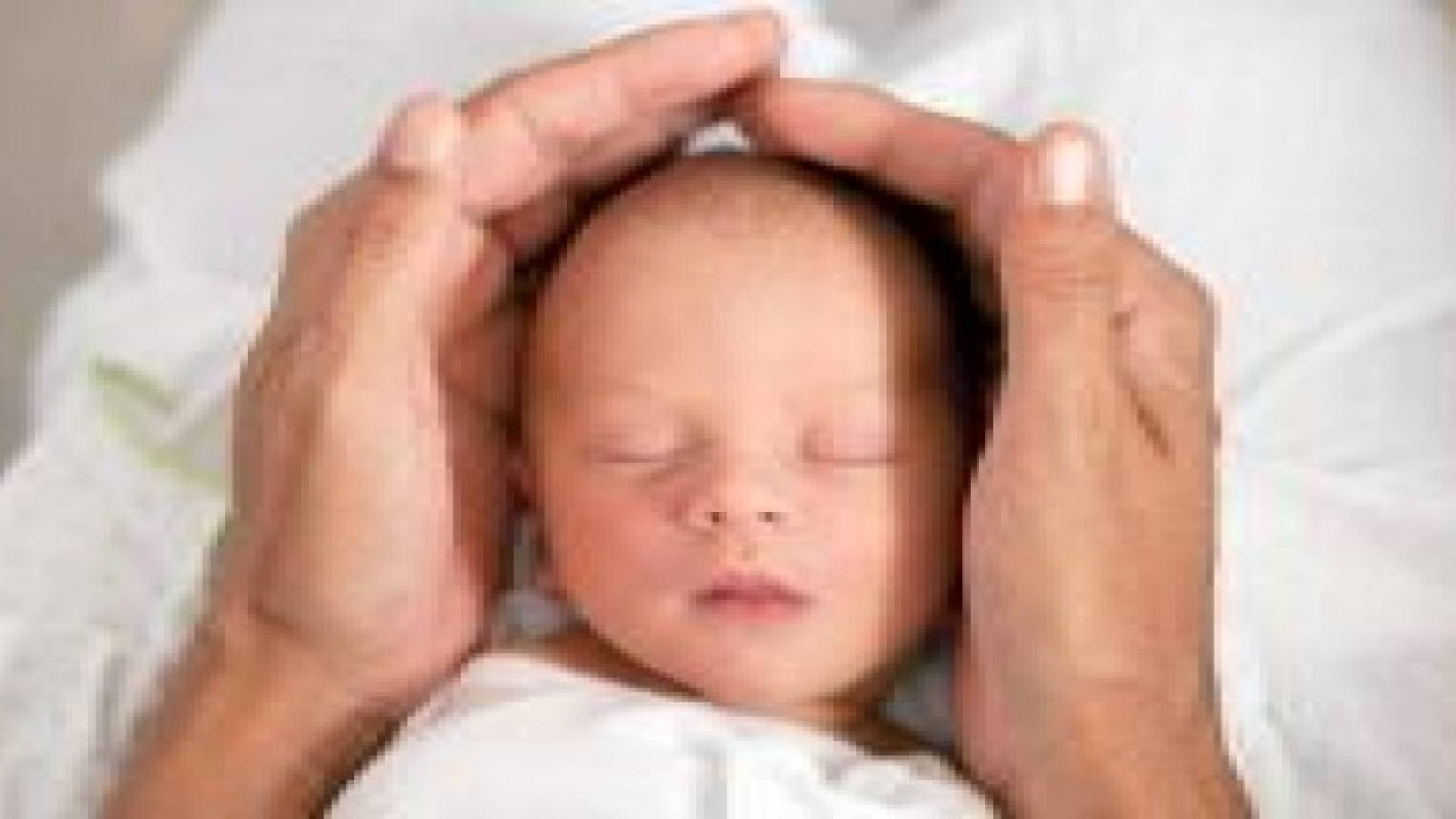 الرضاعة الطبيعية غذاء الطفل الأوحد بالستة شهور الأولى