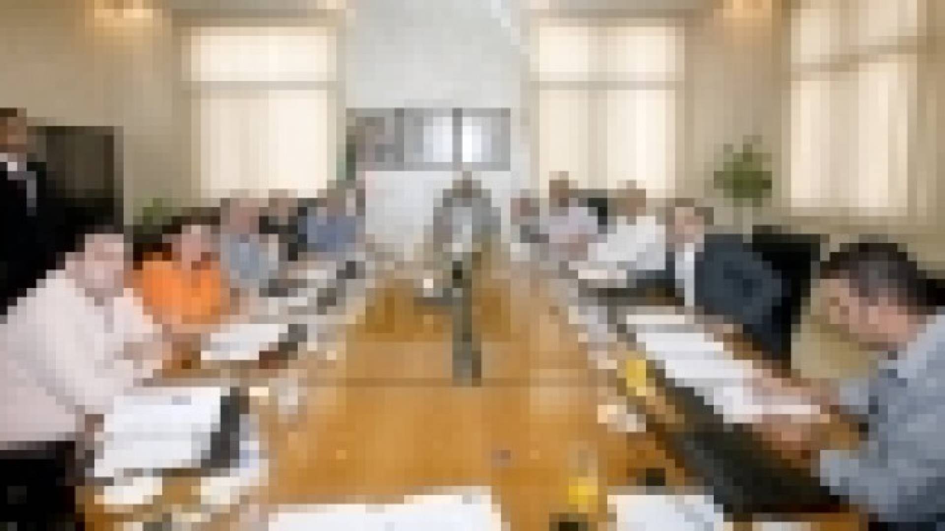 اتحاد كرة القدم يوافق على تعيين هيرمان مساعدا لبولت وينهي عقد الفرنسي اريك