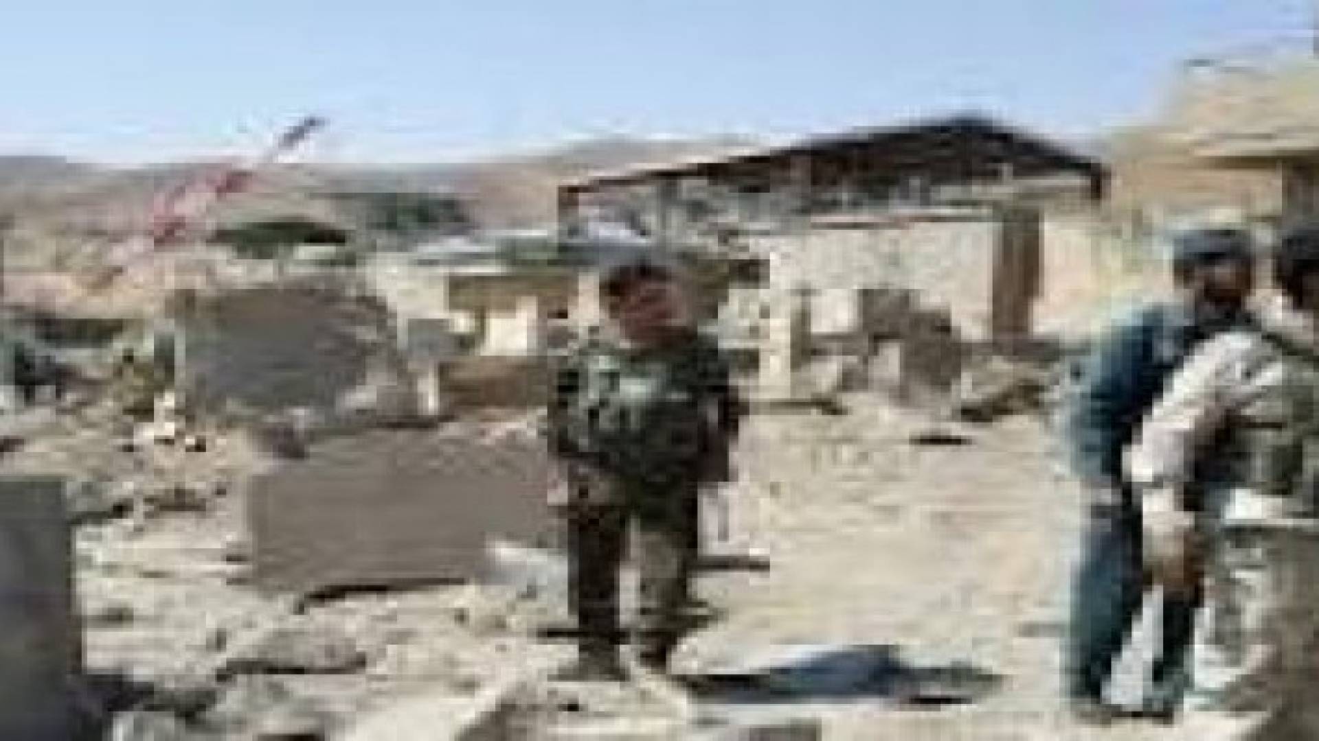 23 قتيلا في تحطم مروحية عسكرية وهجوم انتحاري في افغانستان