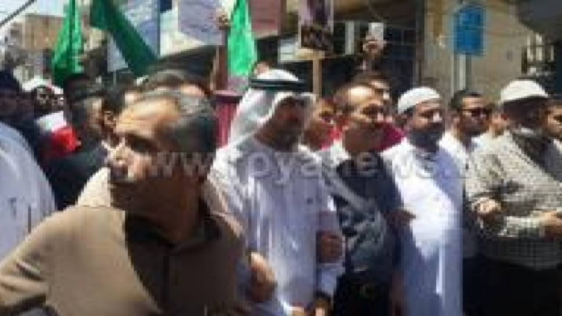 الزرقاء : المئات يتظاهرون احتجاجا على اقتحامات الاقصى ..صور