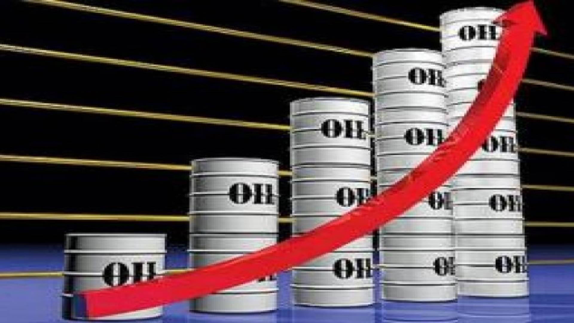 النفط يتجاوز حاجز الـ 50 دولارا وسط توقعات بارتفاعات جديدة