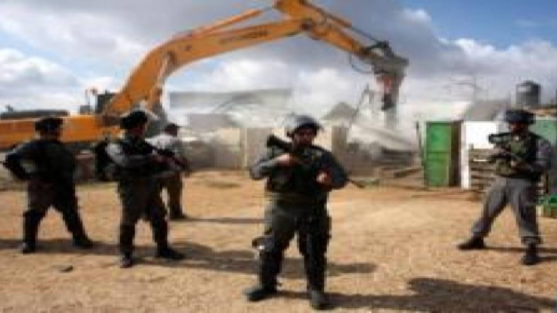 الاحتلال يهدم مساكن بالاغوار الوسطى في الضفة الغربية