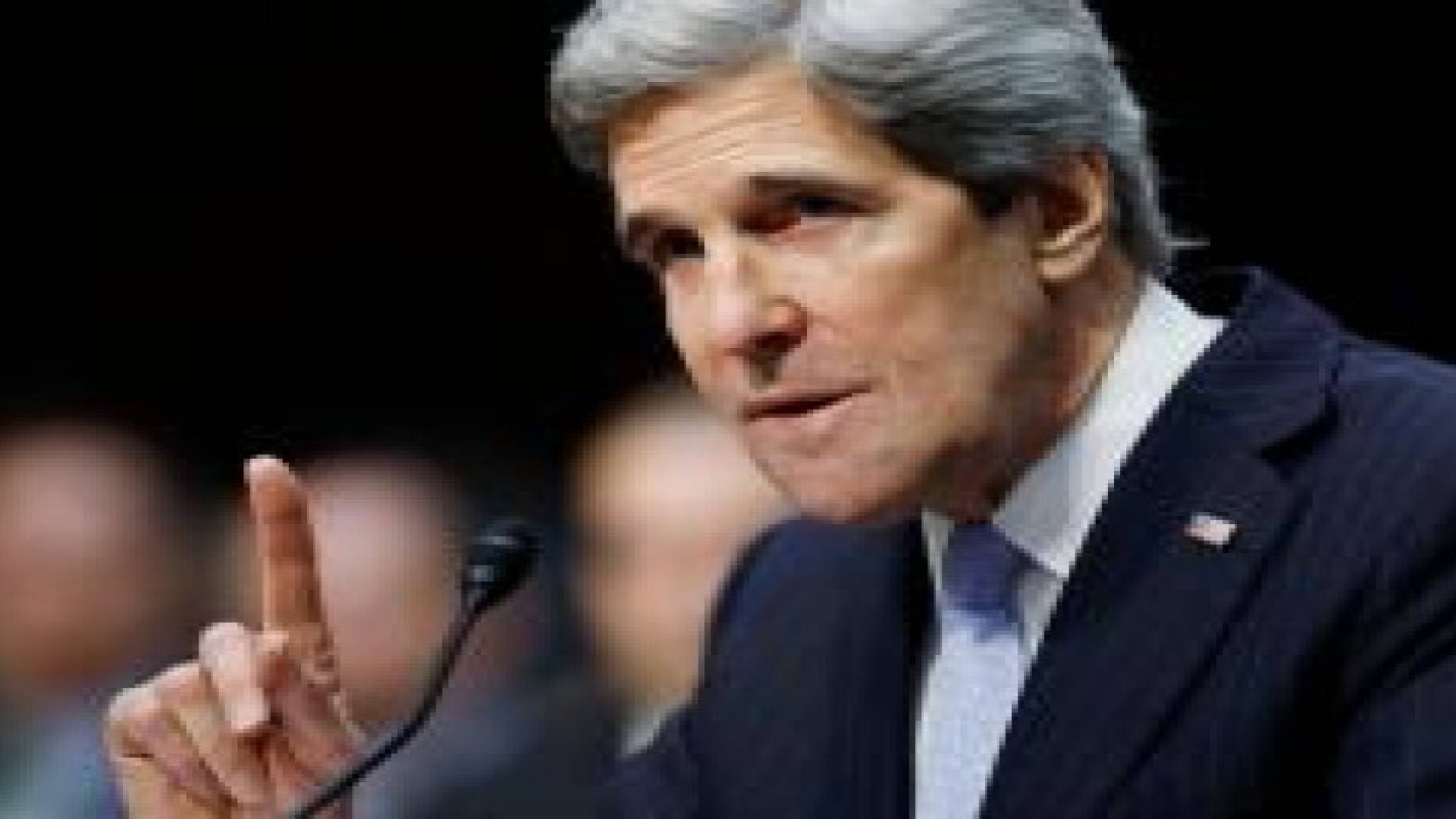 كيري: اذا انسحبنا من الاتفاق النووي ربما يفقد الدولار مكانته