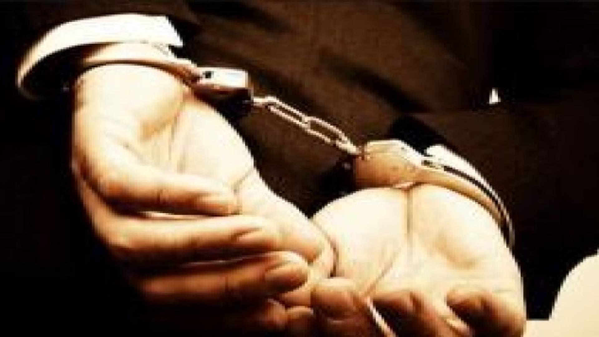 اربد: القبض على 4 اشخاص سرقوا 15 الف دينار.. تفاصيل