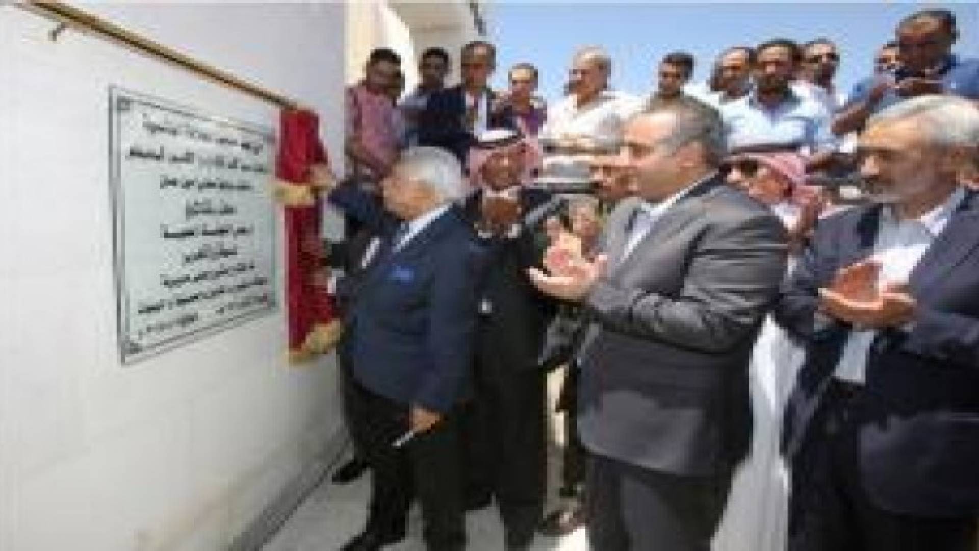 أمين عمان يفتتح مبنى منطقة المقابلين الجديد