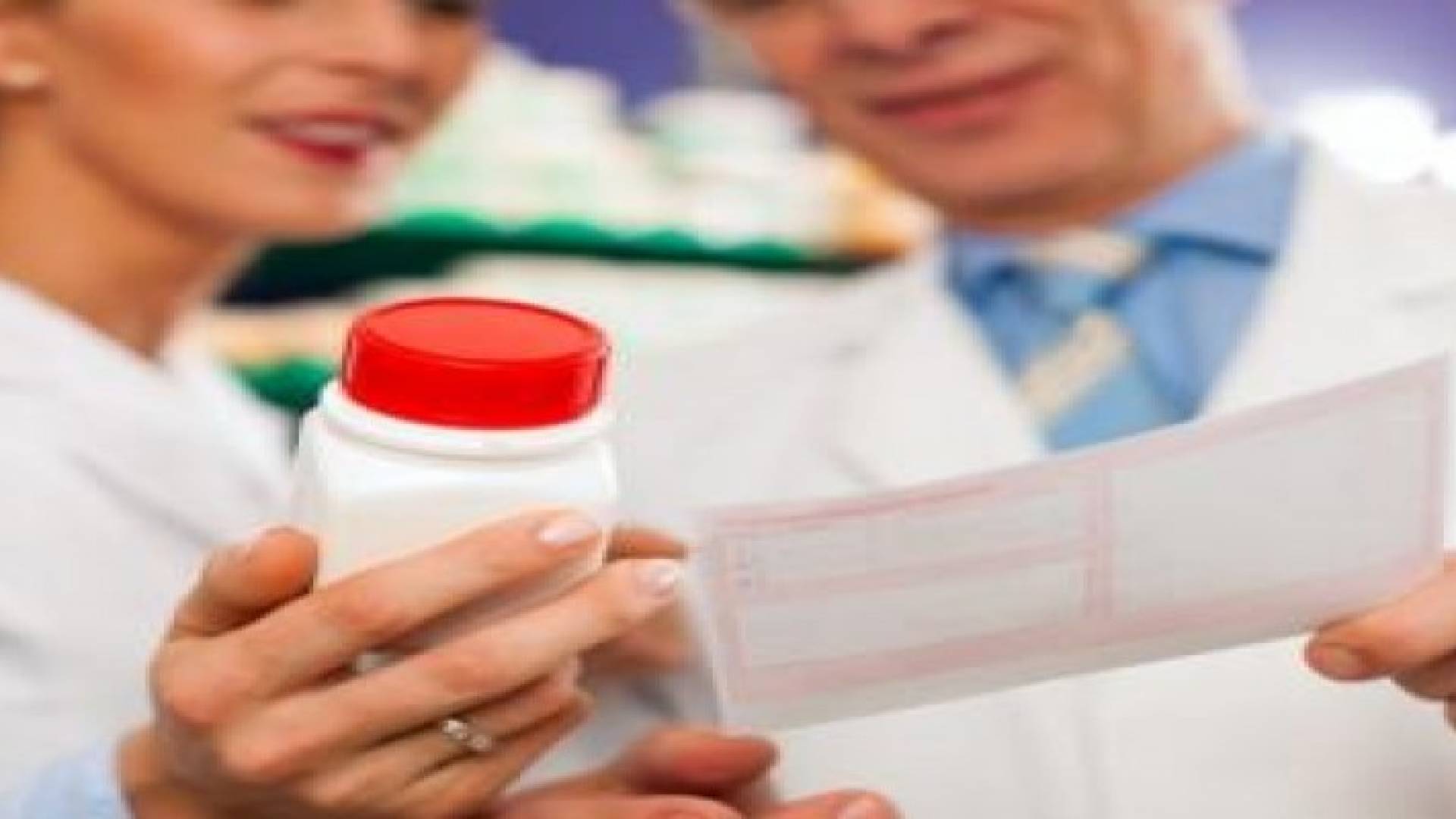 اغلاق صيدليتين في الزرقاء لبيعهما أدوية منتهية الصلاحية