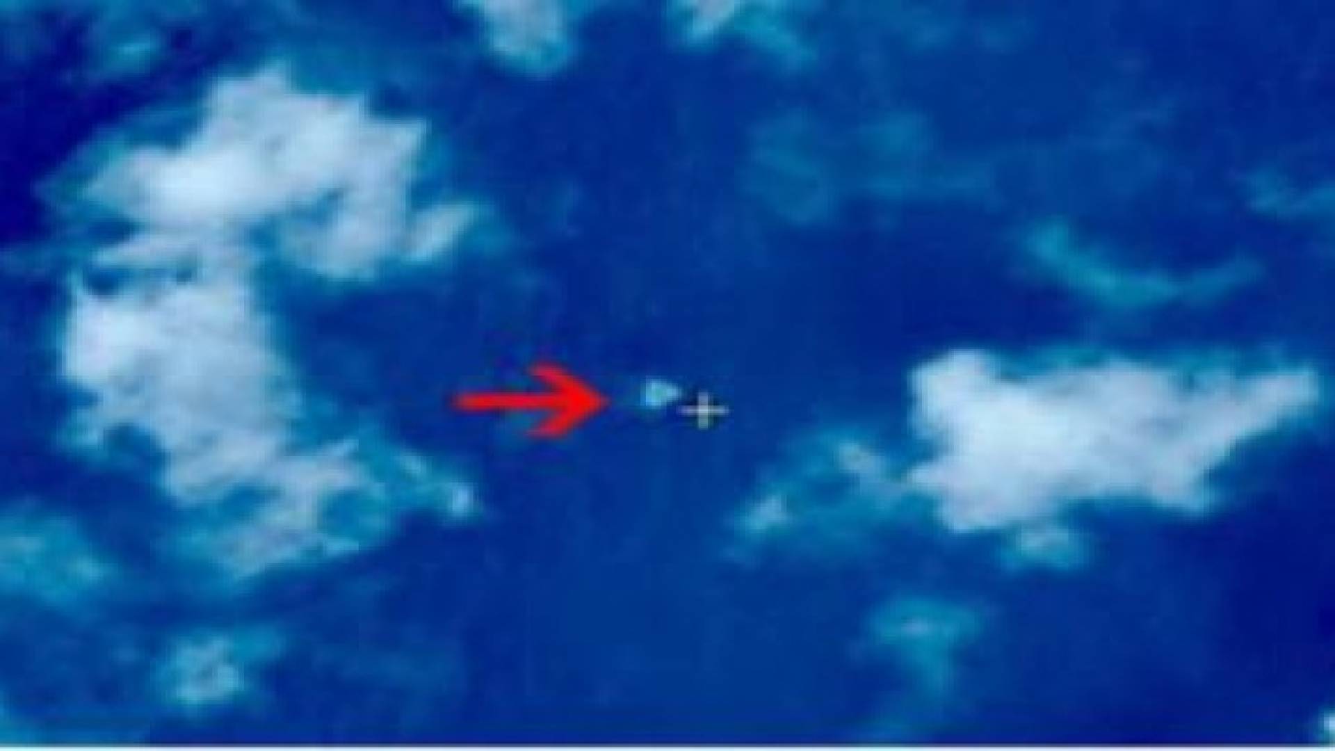 "رويترز": اختفاء طائرة ركاب اندونيسية على متنها 54 شخصا