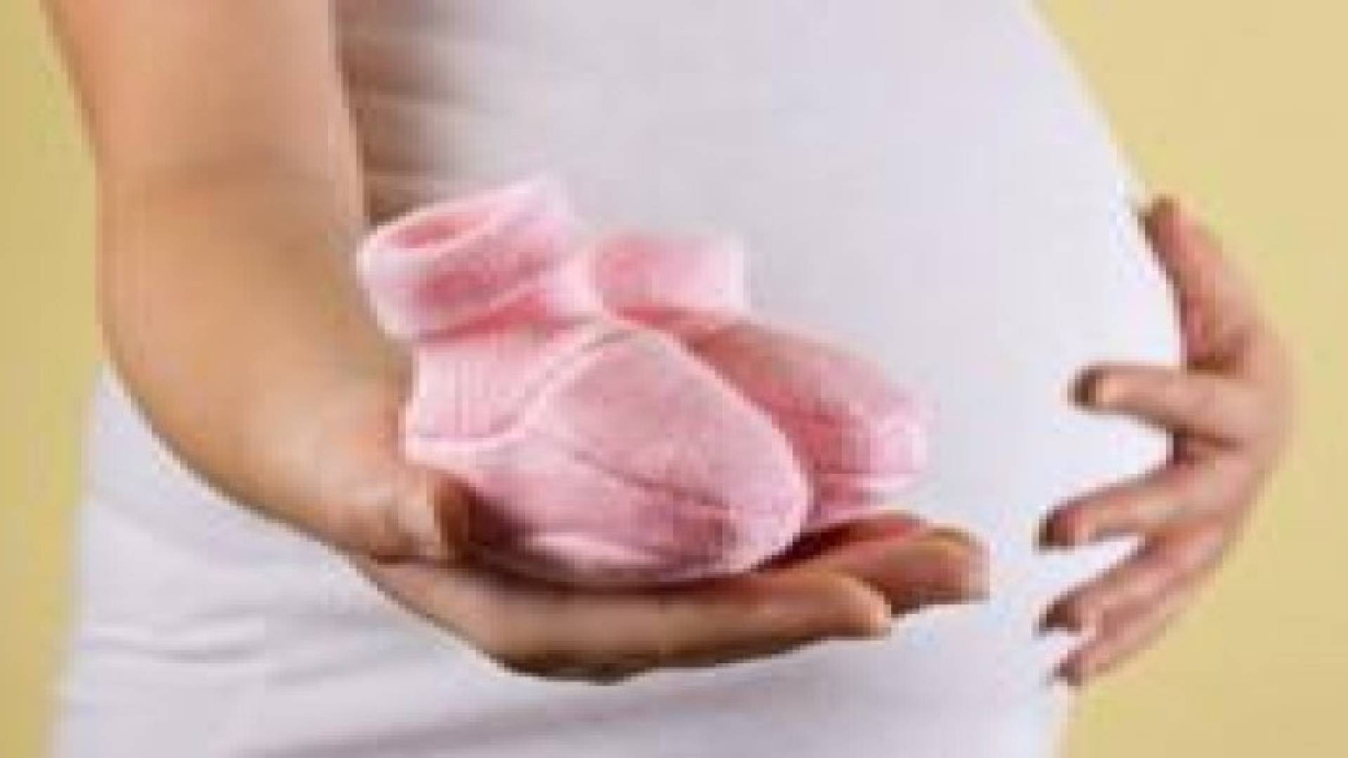 الأطباء يحددون العمر المثالي للإنجاب عند النساء