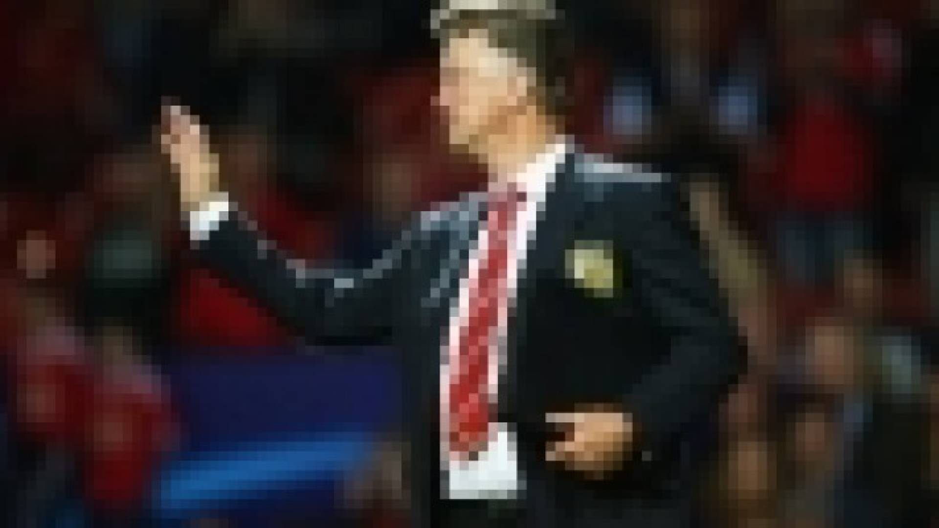 فان غال يشيد باداء ديباي امام بروج