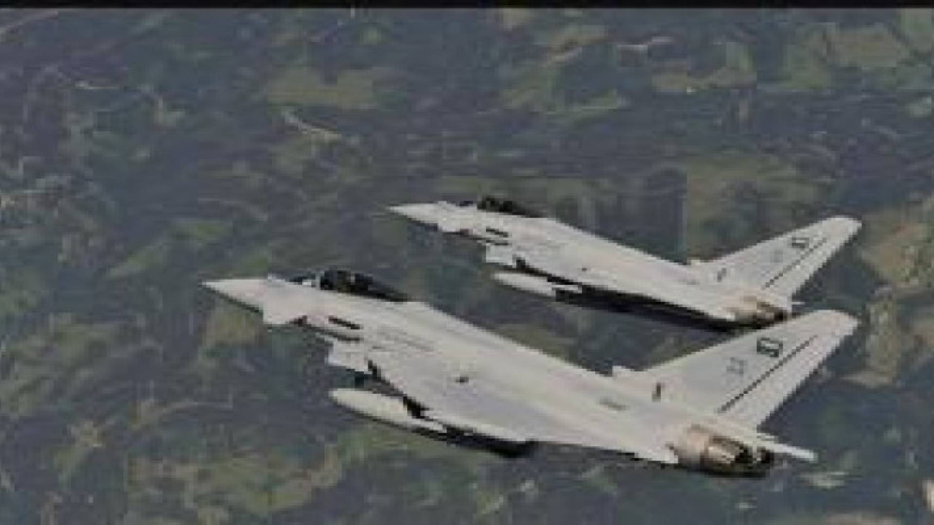 التحالف يشن 3 غارات على قاعدة الديلمي في صنعاء