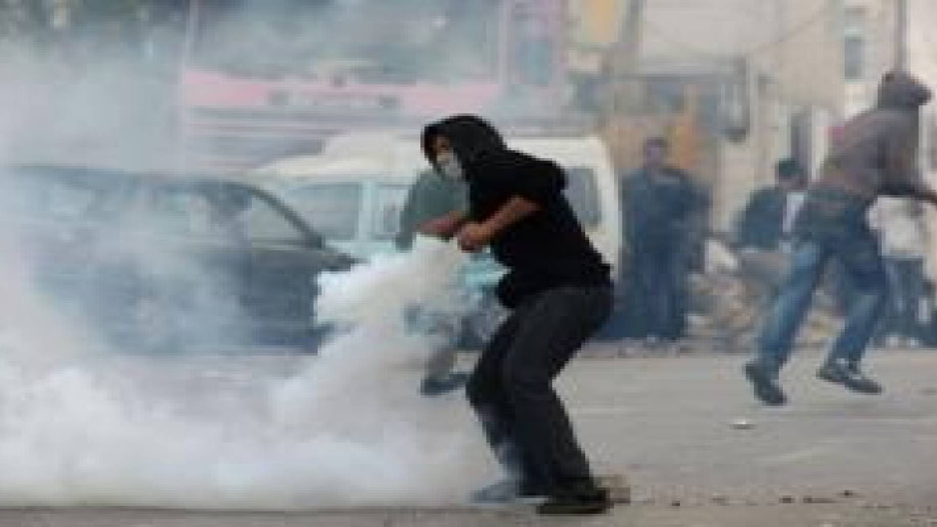 إصابة 5 جنود ومستوطنين بالقدس والضفة