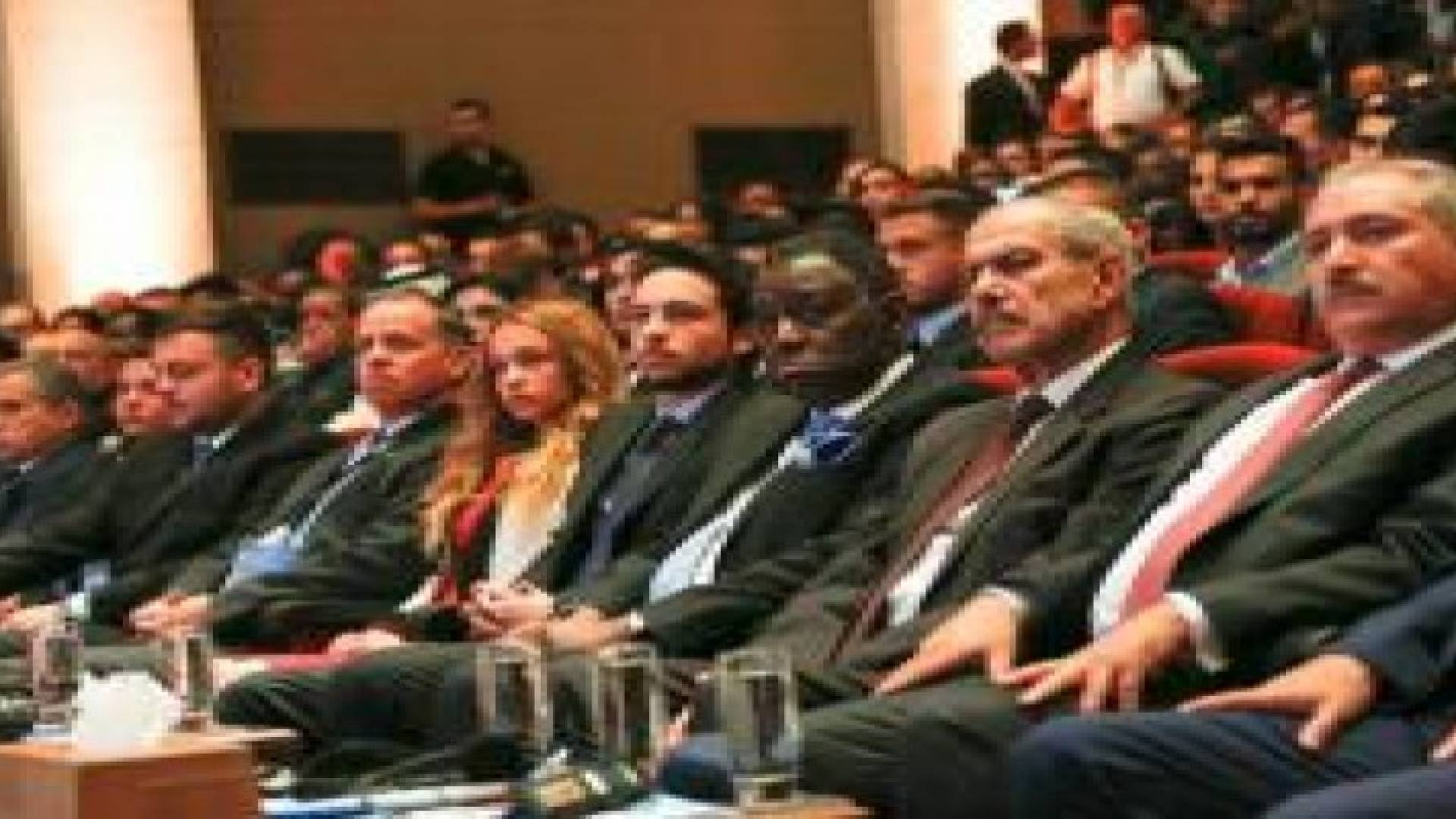 المنتدى العالمي للشباب والسلام والأمن يصدر إعلان عمان للشباب