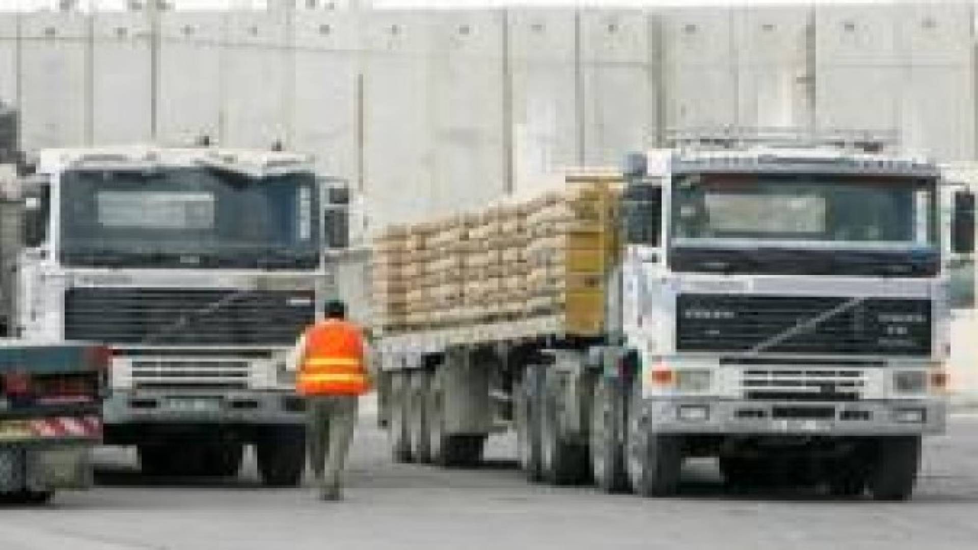 الاحتلال يحاصر غزة  بإصدار قائمة ممنوعات جديدة