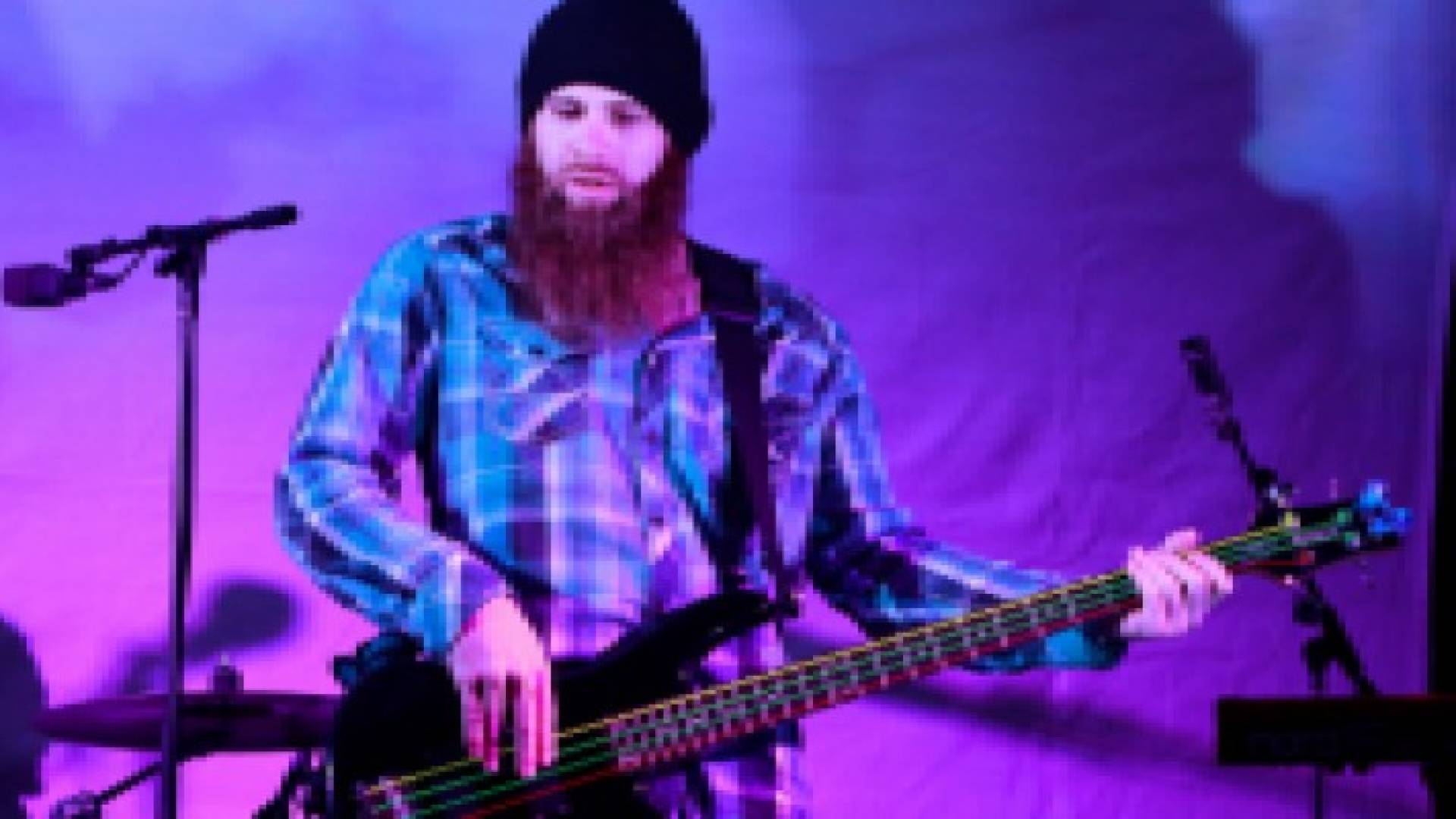 صيحات فلسطينية في حفل لموسيقي يهودي