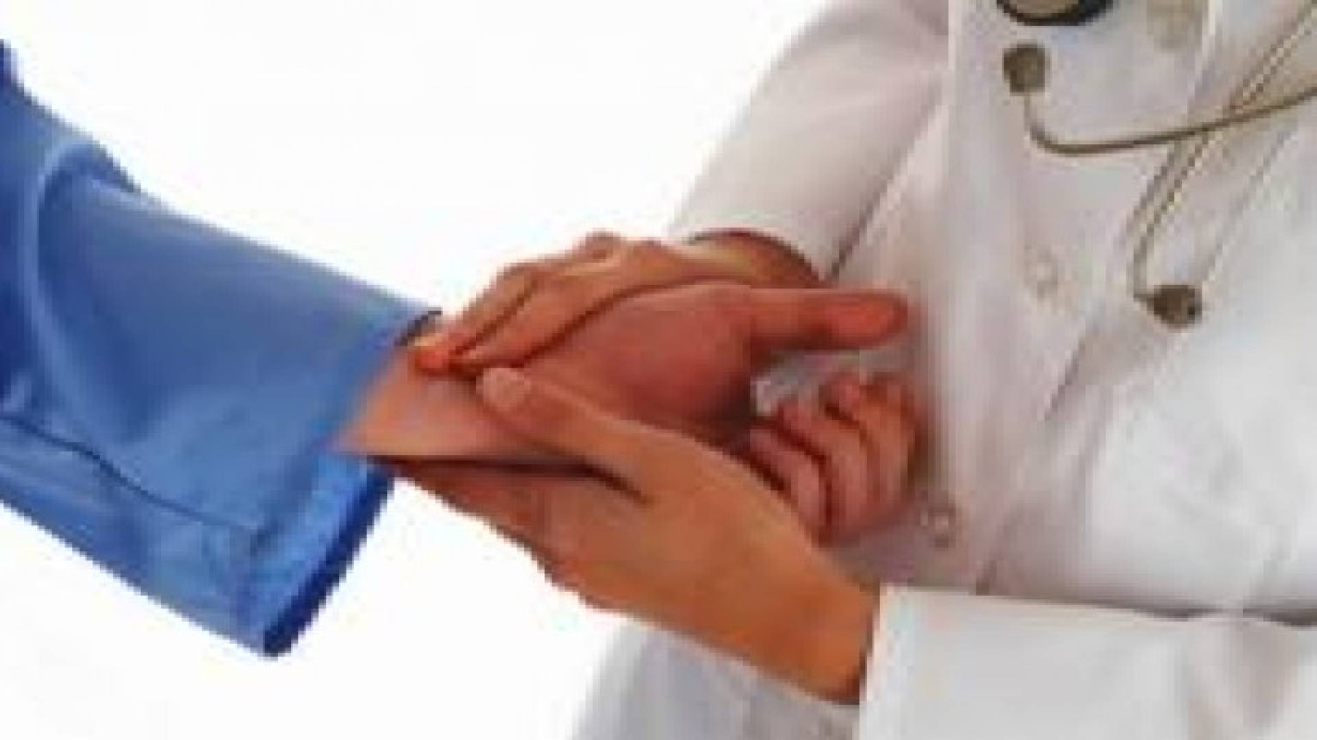 علاقة الثقة بين المريض وطبيبه أفضل علاج