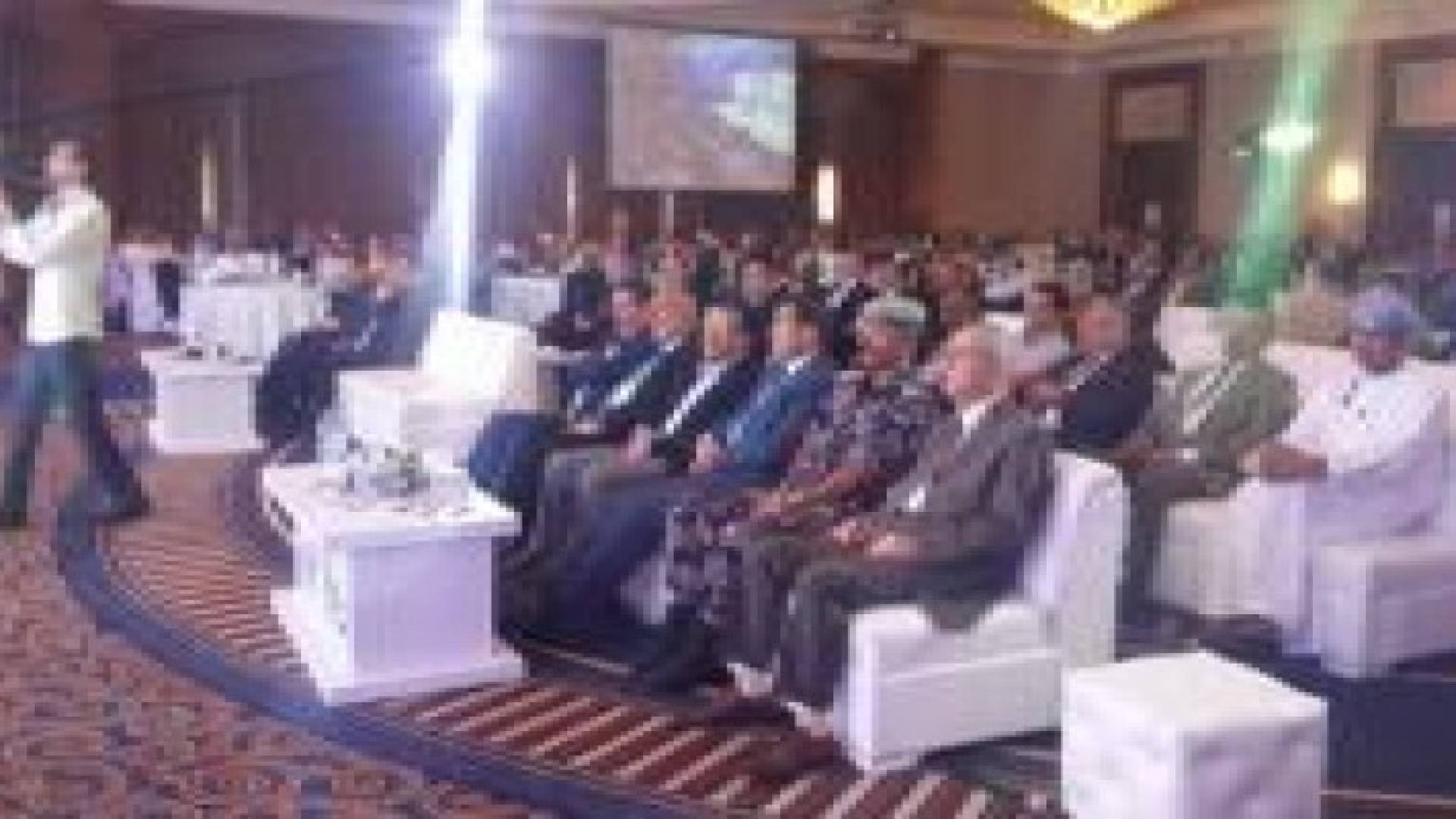 افتتاح أعمال المـؤتمر العربي للتطوير التشغيلي والتميز المـؤسسـي