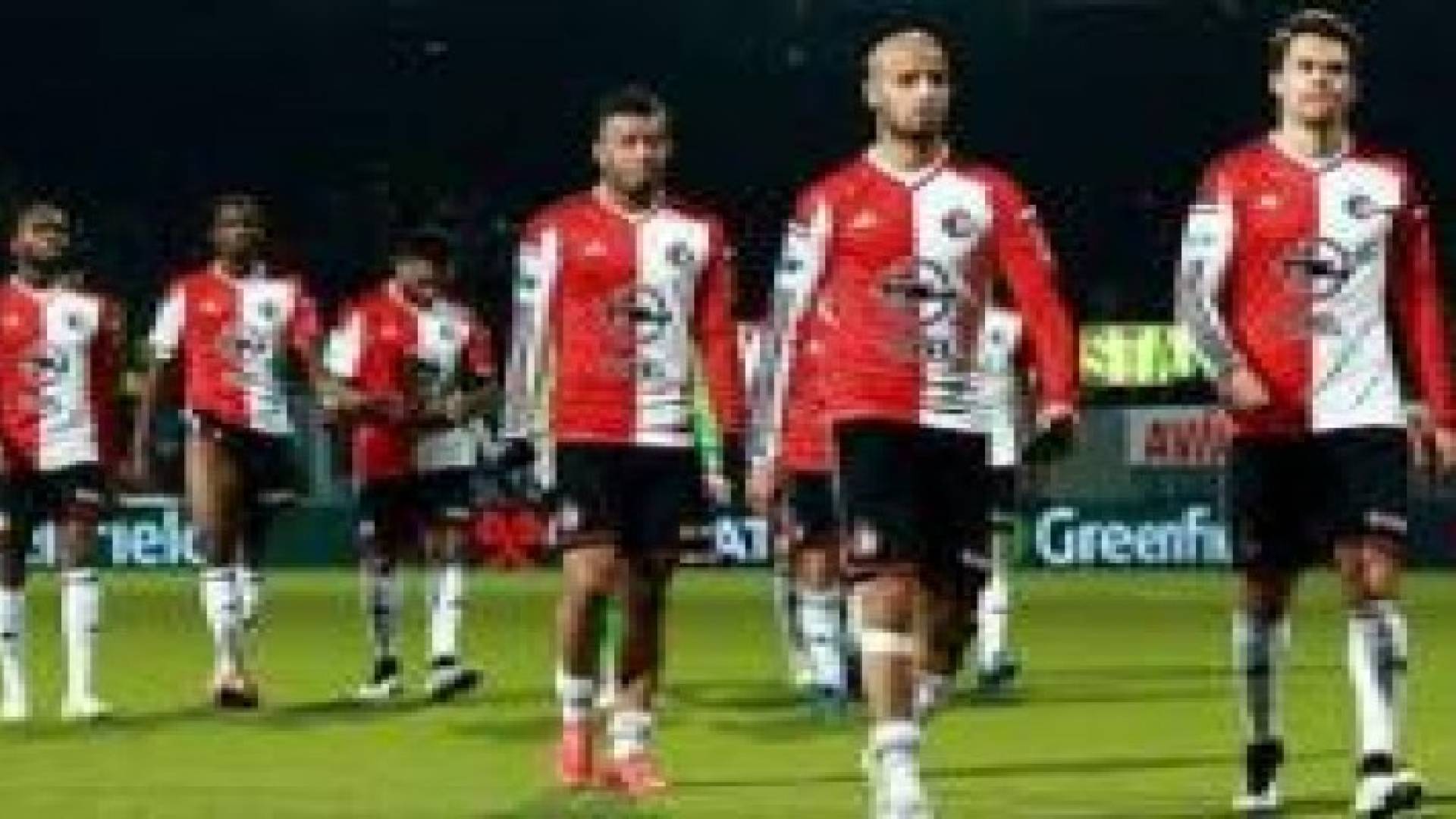 فينورد يحقق فوزا ثمينا على حساب ارنهيم