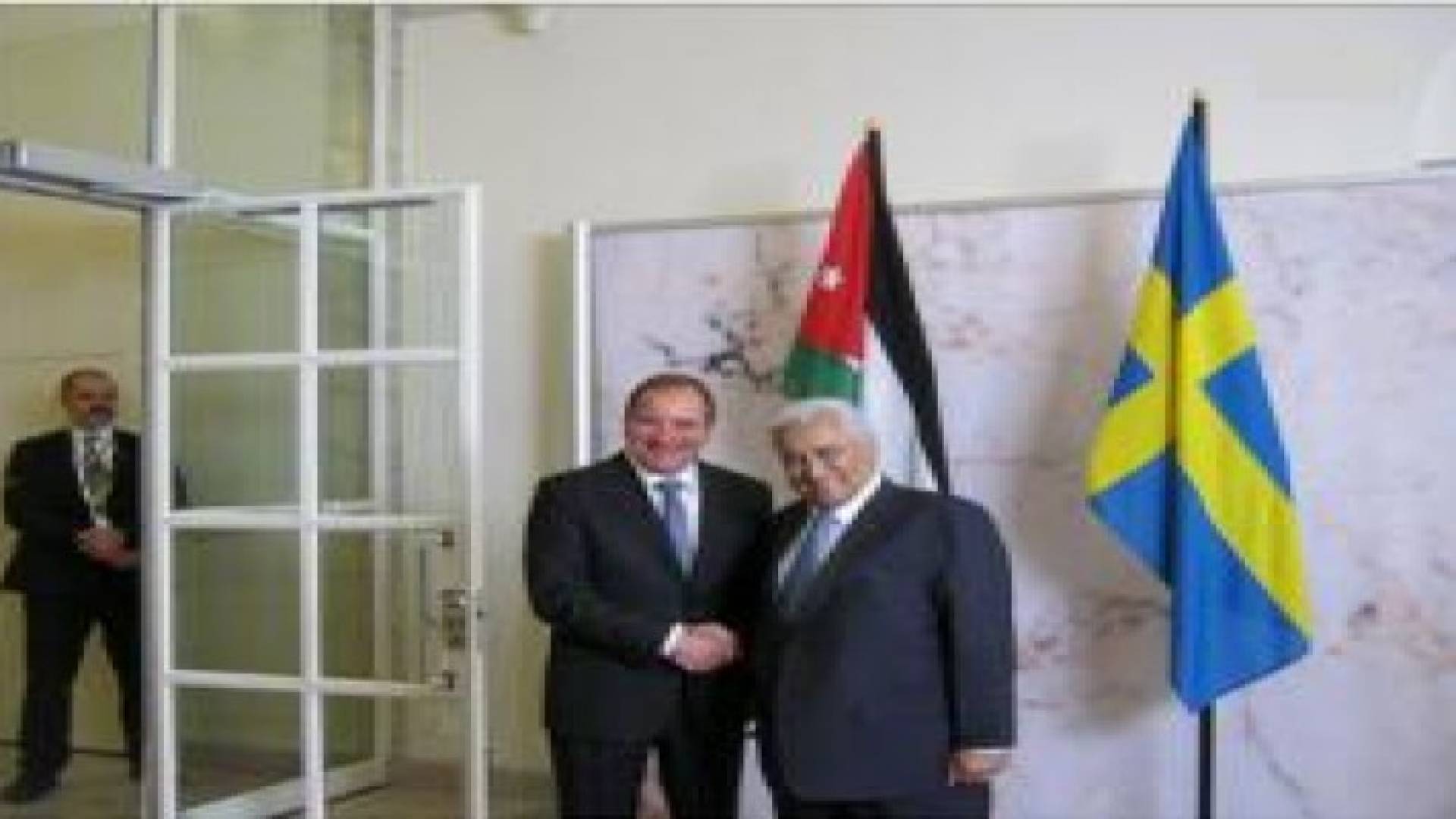 رئيس الوزراء يلتقي نظيره السويدي