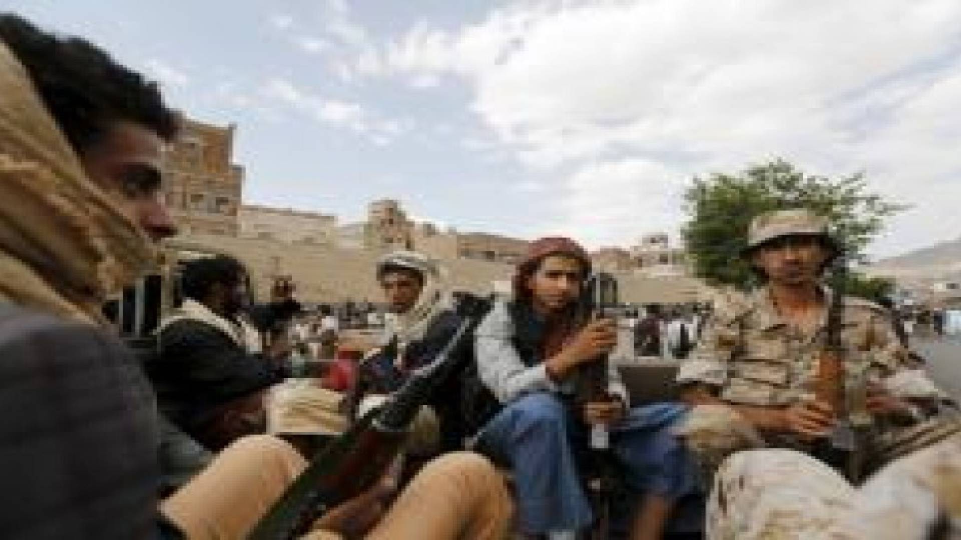 الصليب الأحمر يعلق مؤقتا عملياته الإنسانية في عدن