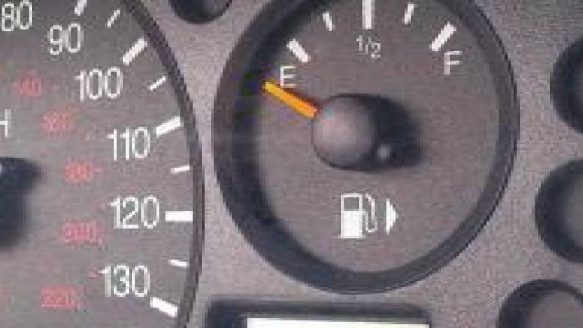 ترجيح تخفيض اسعار المشتقات النفطية 12% رغم انخفاضها عالميا 18%