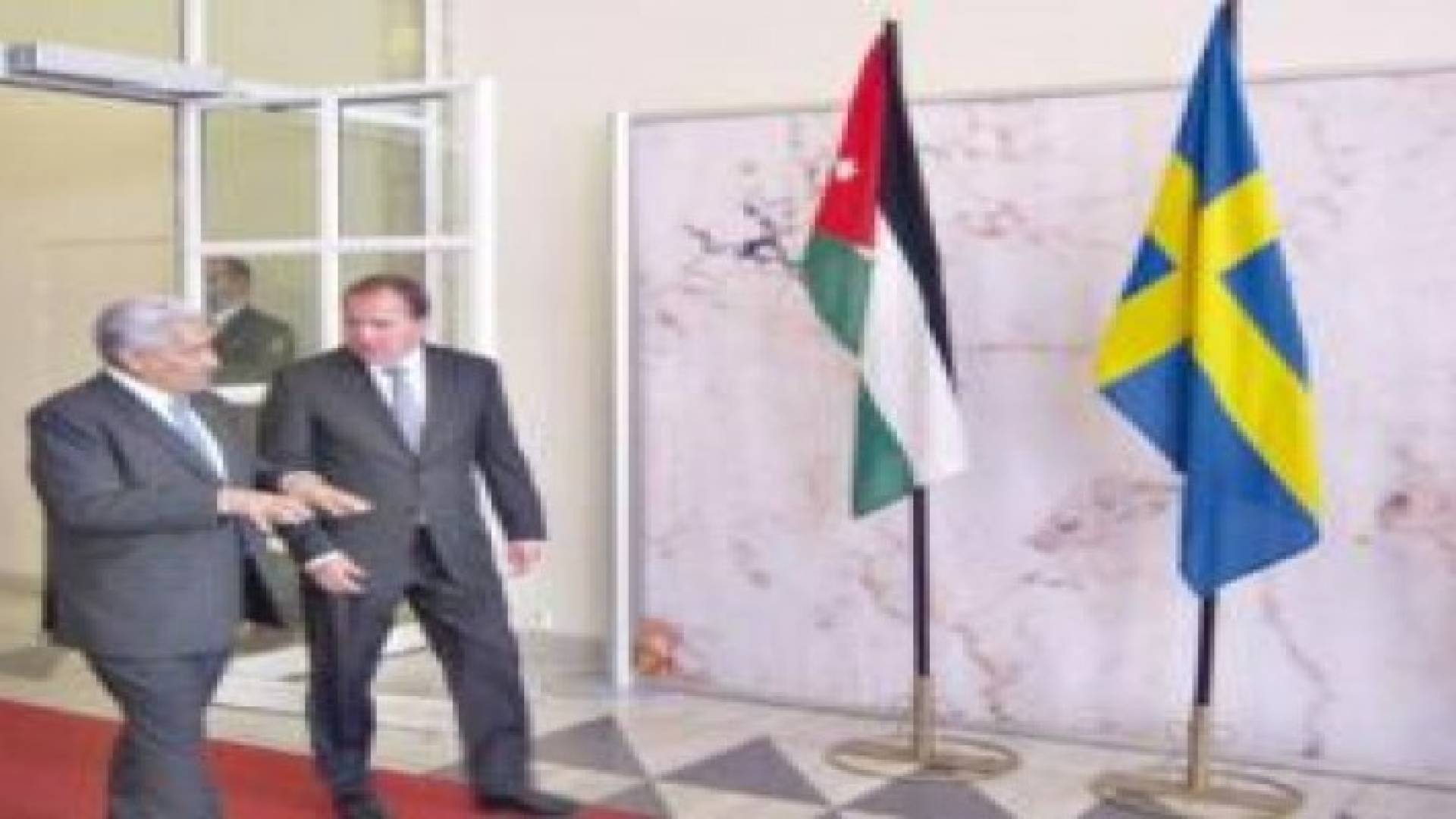 النسور: الاصلاحات السياسية ستسهم في تعزيز الديمقراطية والحريات بالأردن
