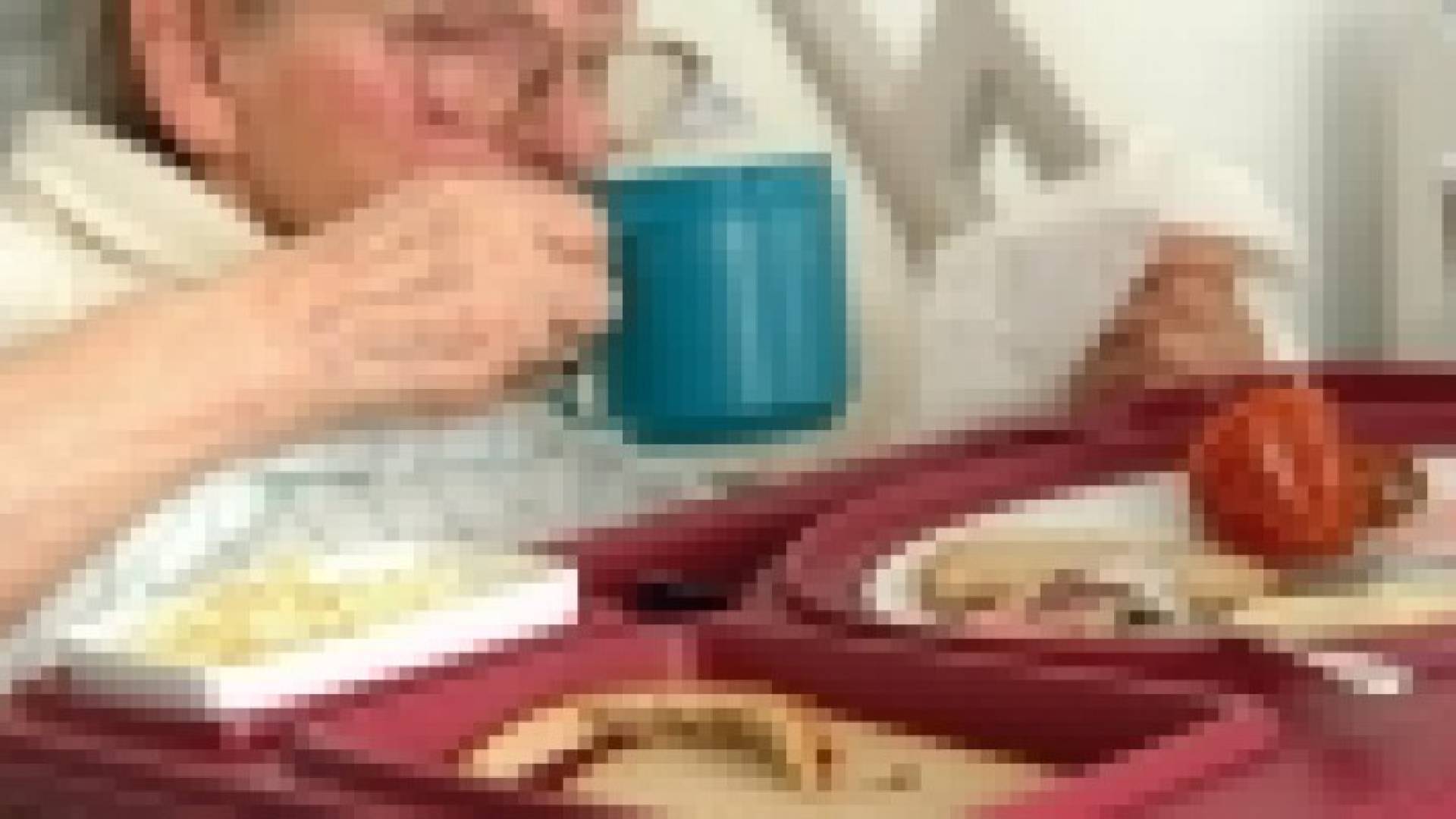 ‫البقاء بالفراش طويلا يؤدي لخمول الهضم لدى المسنين