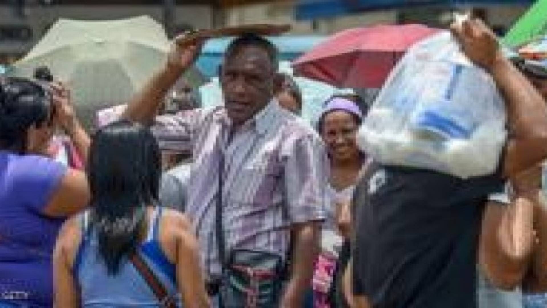 مقتل عجوز فنزويلة دهسا بالأقدام جراء "الدعم"