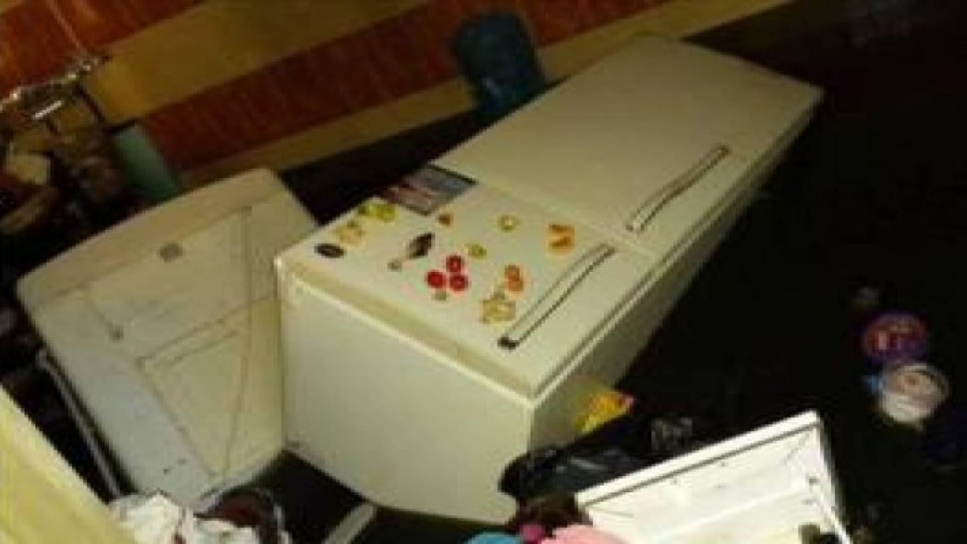 بالصور:مياه الصرف الصحي تداهم منازل في مادبا