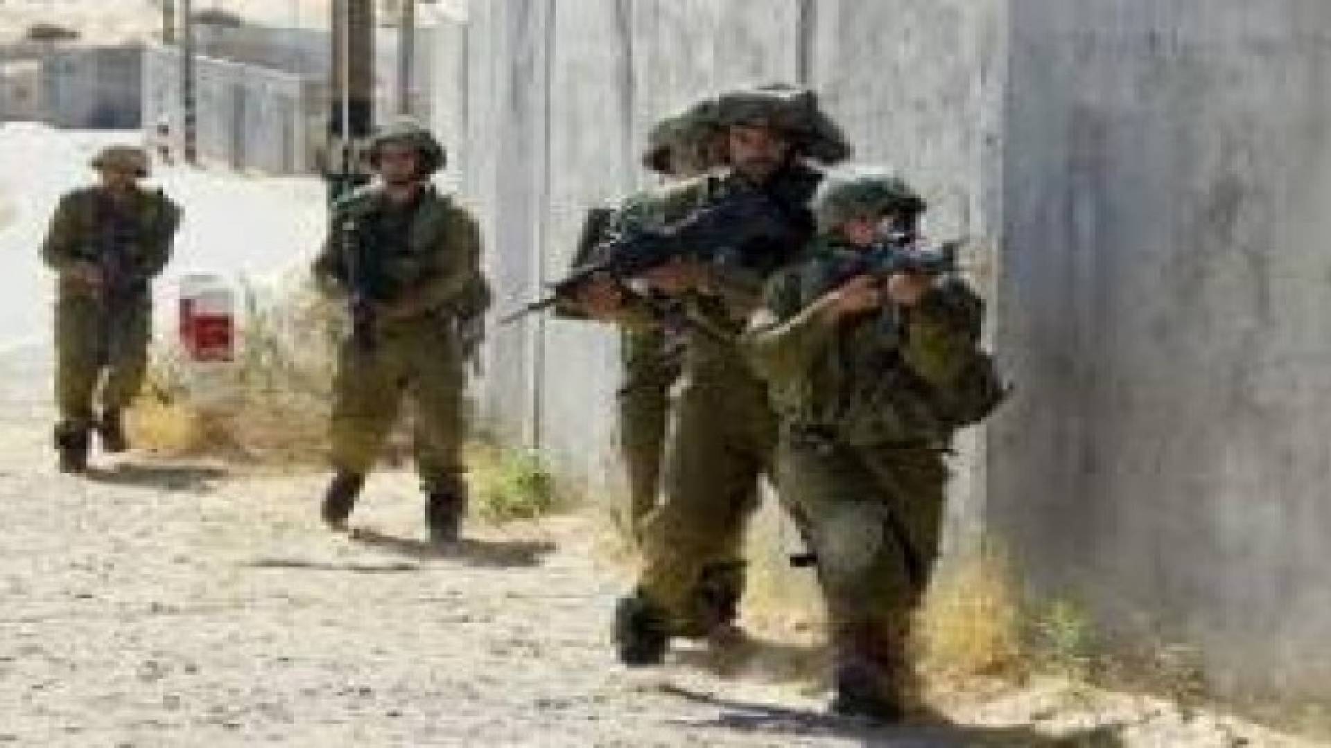 اصابة فلسطيني برصاص الجيش الإسرائيلي غرب نابلس