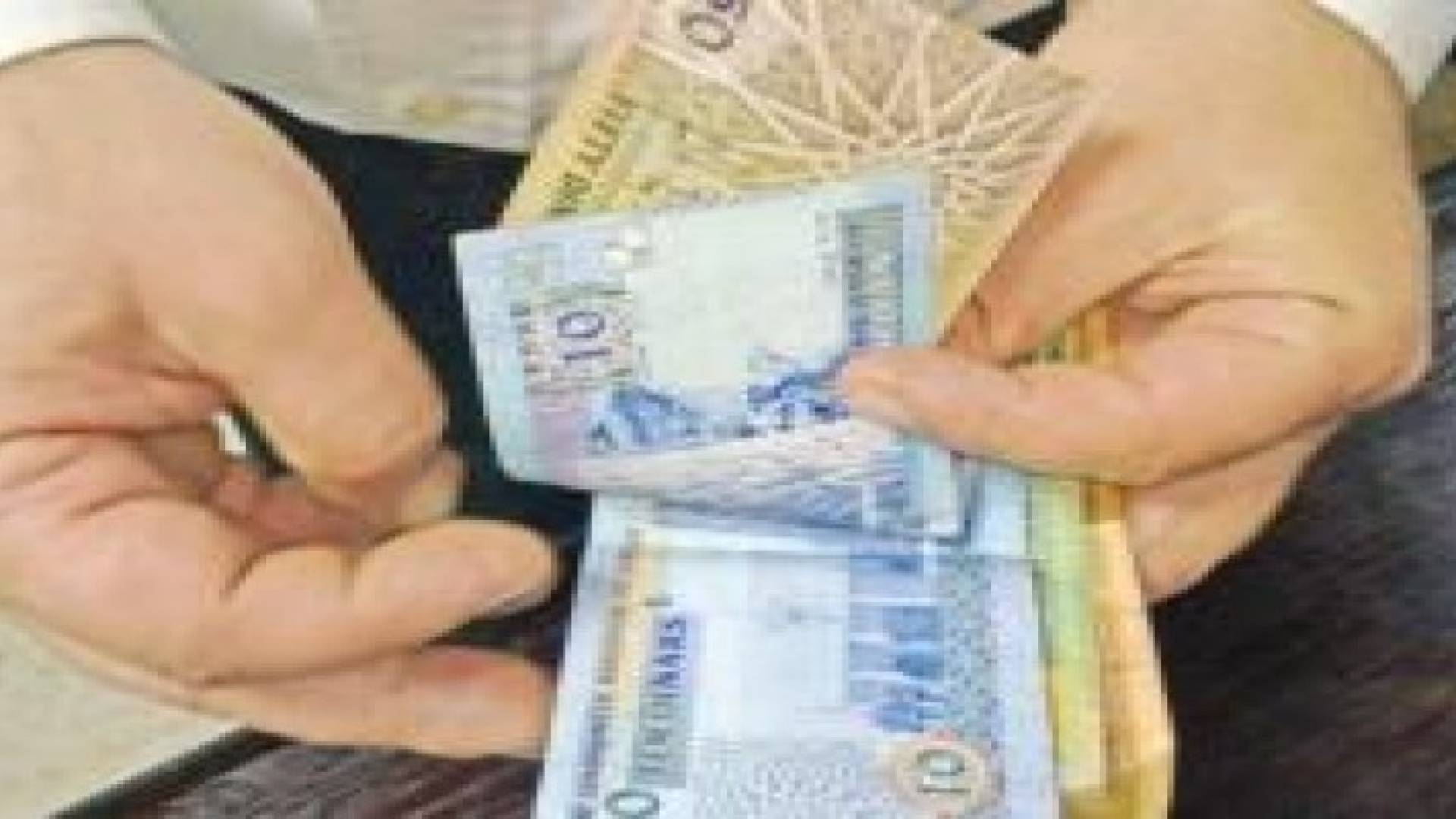 حوالي 6 مليون دينار تعويضات وسلف لـ 1160 موظفا في التربية
