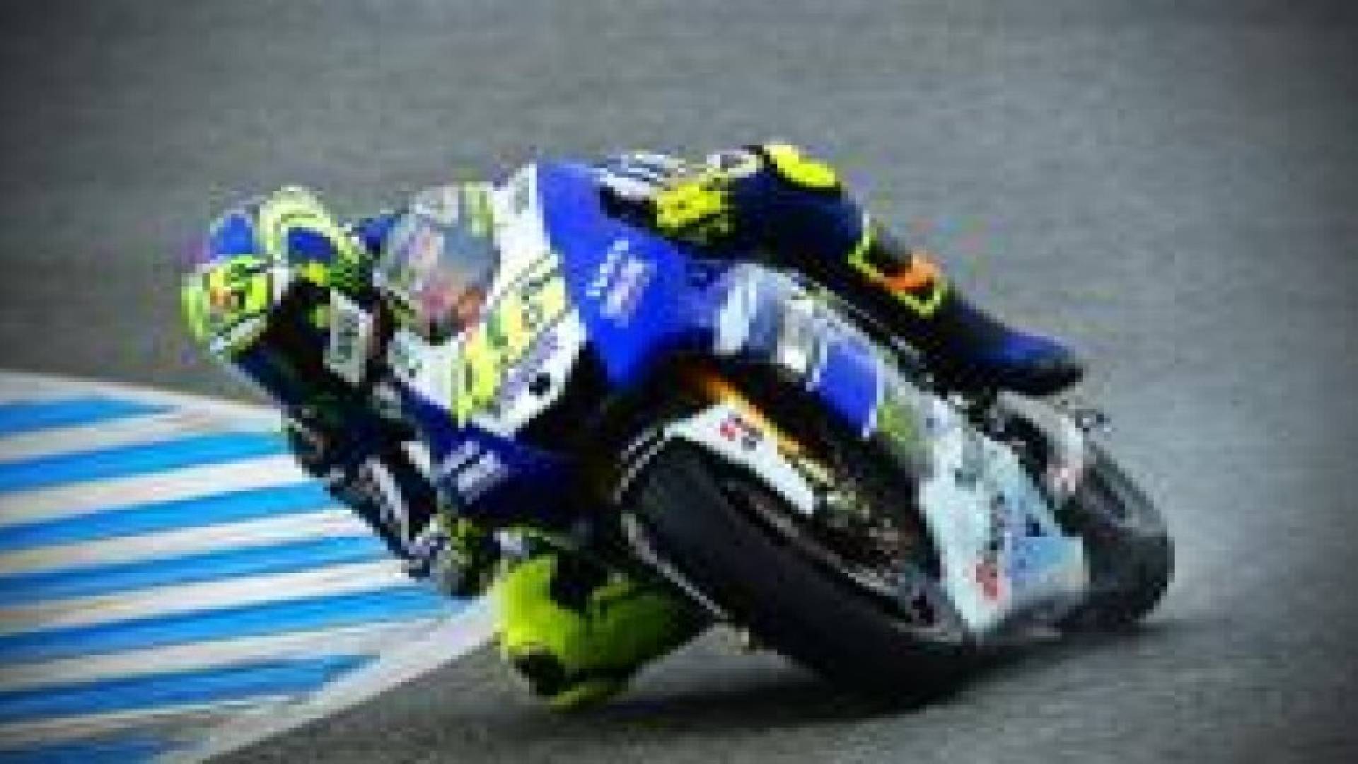 فالنتينو روسي يستعيد صدارة ترتيب العالم بفوزه بسباق جائزة بريطانيا