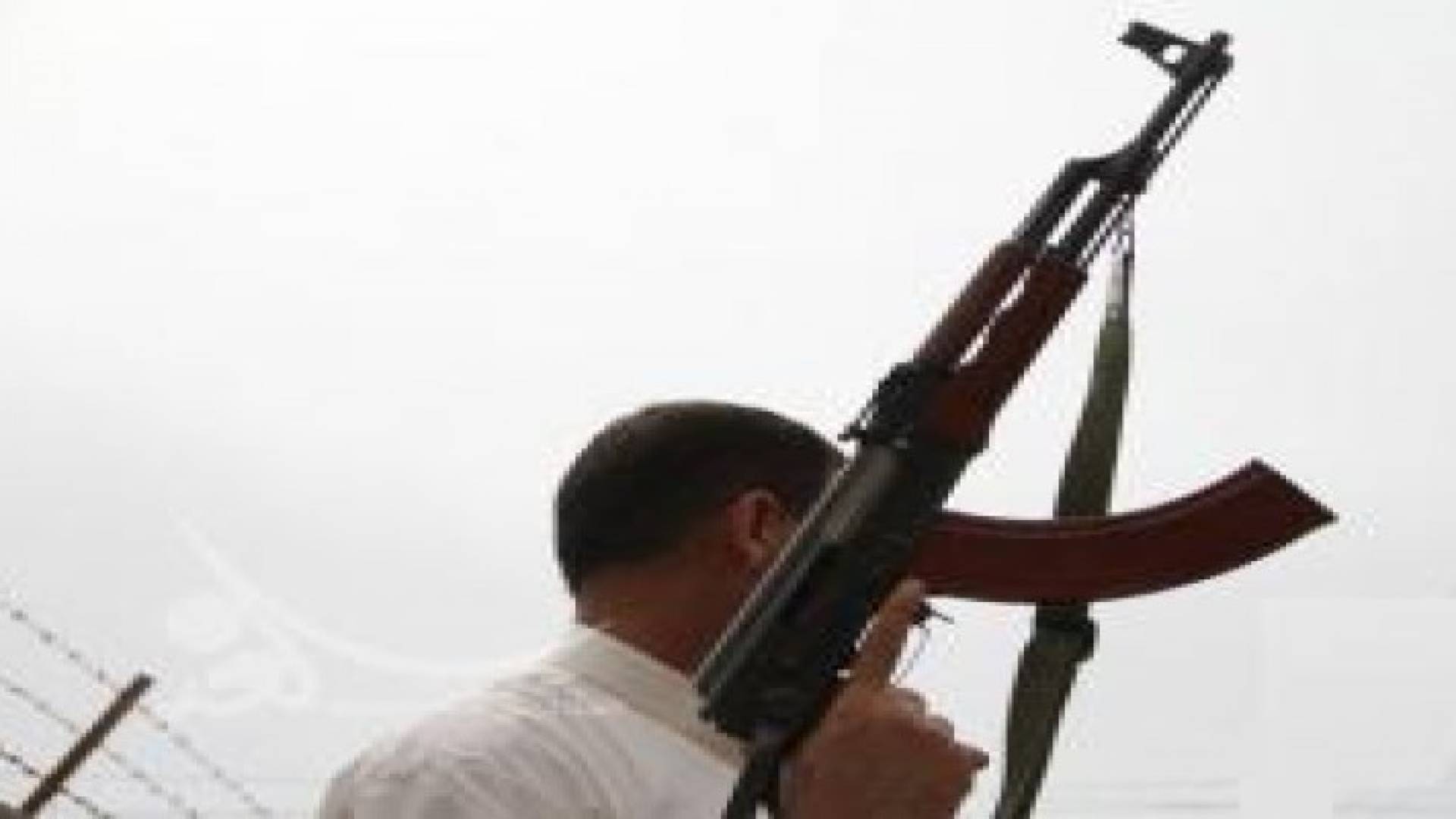 الخلايلة:في حال اطلق النار فإن سجن العريس مخالف للدستور