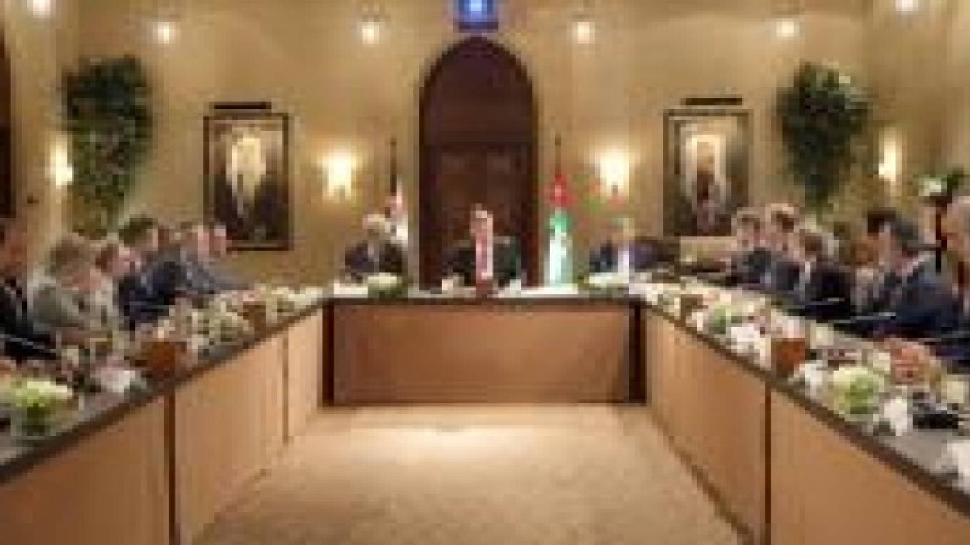 الملك يستقبل رئيس مركز الشؤون اليهودية في كندا