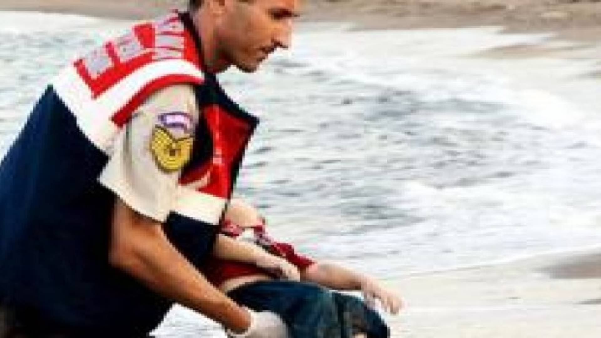 مصرع 12 سوريا غرقا بينهم 5 أطفال قرب سواحل تركيا