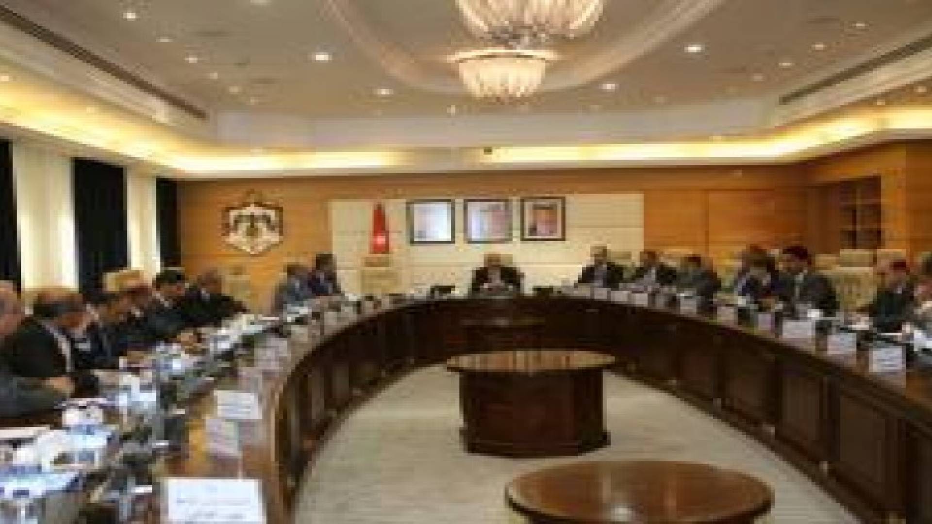 النسور: لا حل قريب لأزمات المنطقة .. ووعي الأردني هو السلاح الأول