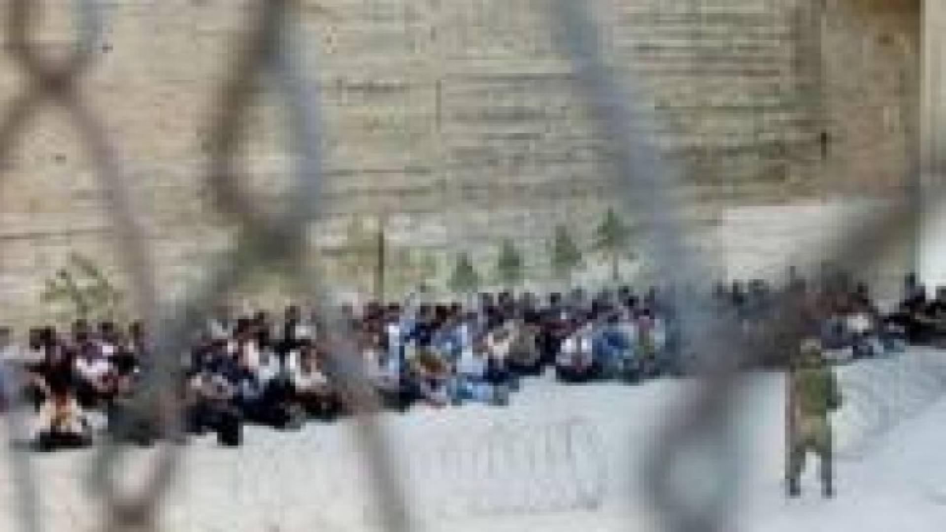 سلطات الاحتلال تحتجز طفلا مصابا في "هداسا"