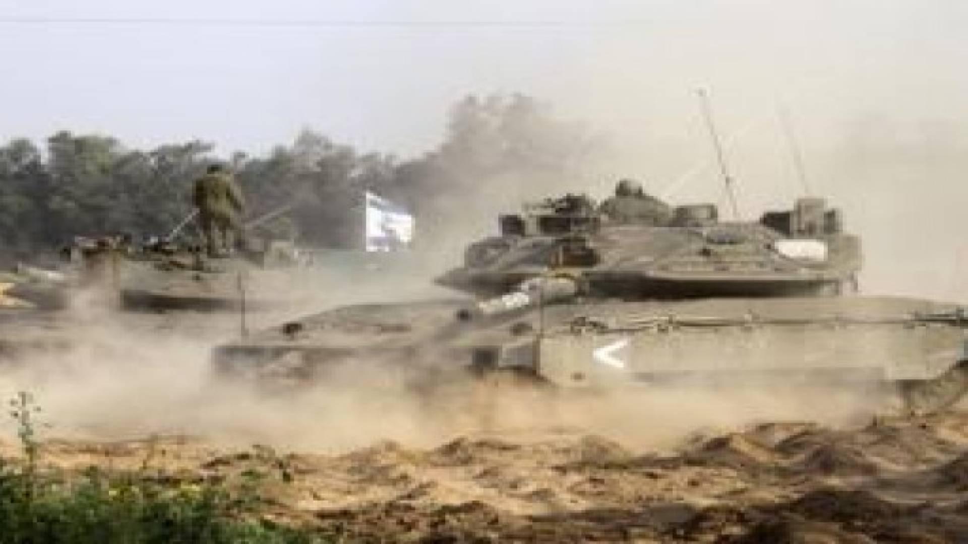 قوات الاحتلال تتوغل بشكل محدود شرق دير البلح