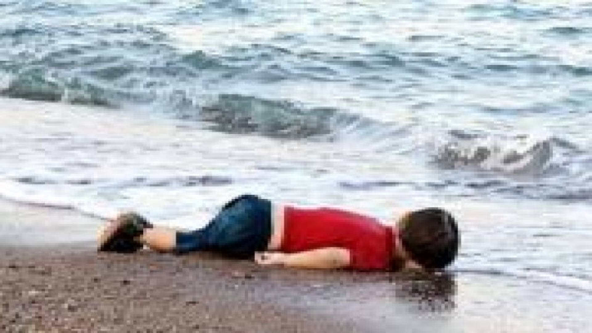 توقيف 4 أشخاص يشتبه بتورطهم في غرق ‏الطفل السوري‬