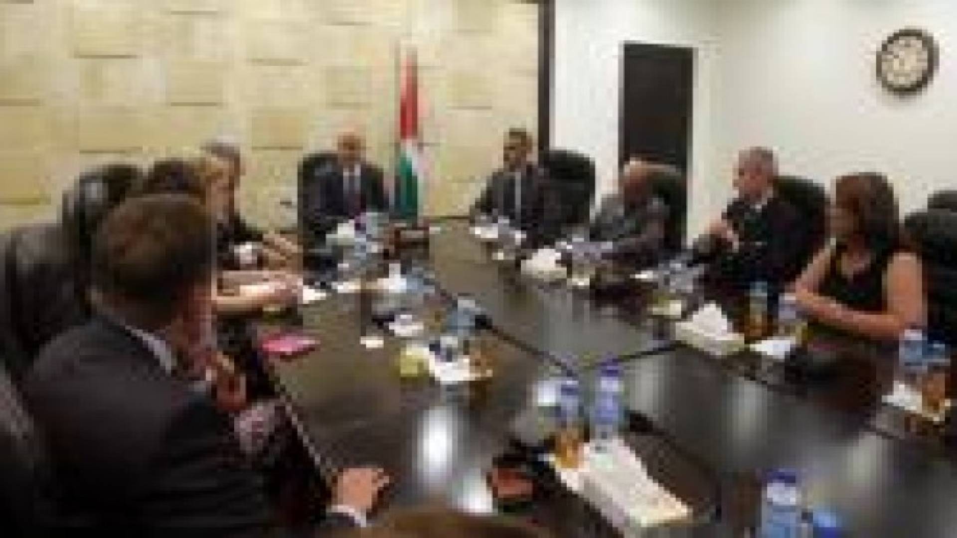 الحمد الله: السياسة الإسرائيلية الاستيطانية تقضي على حل الدولتين وتقوض فرص السلام