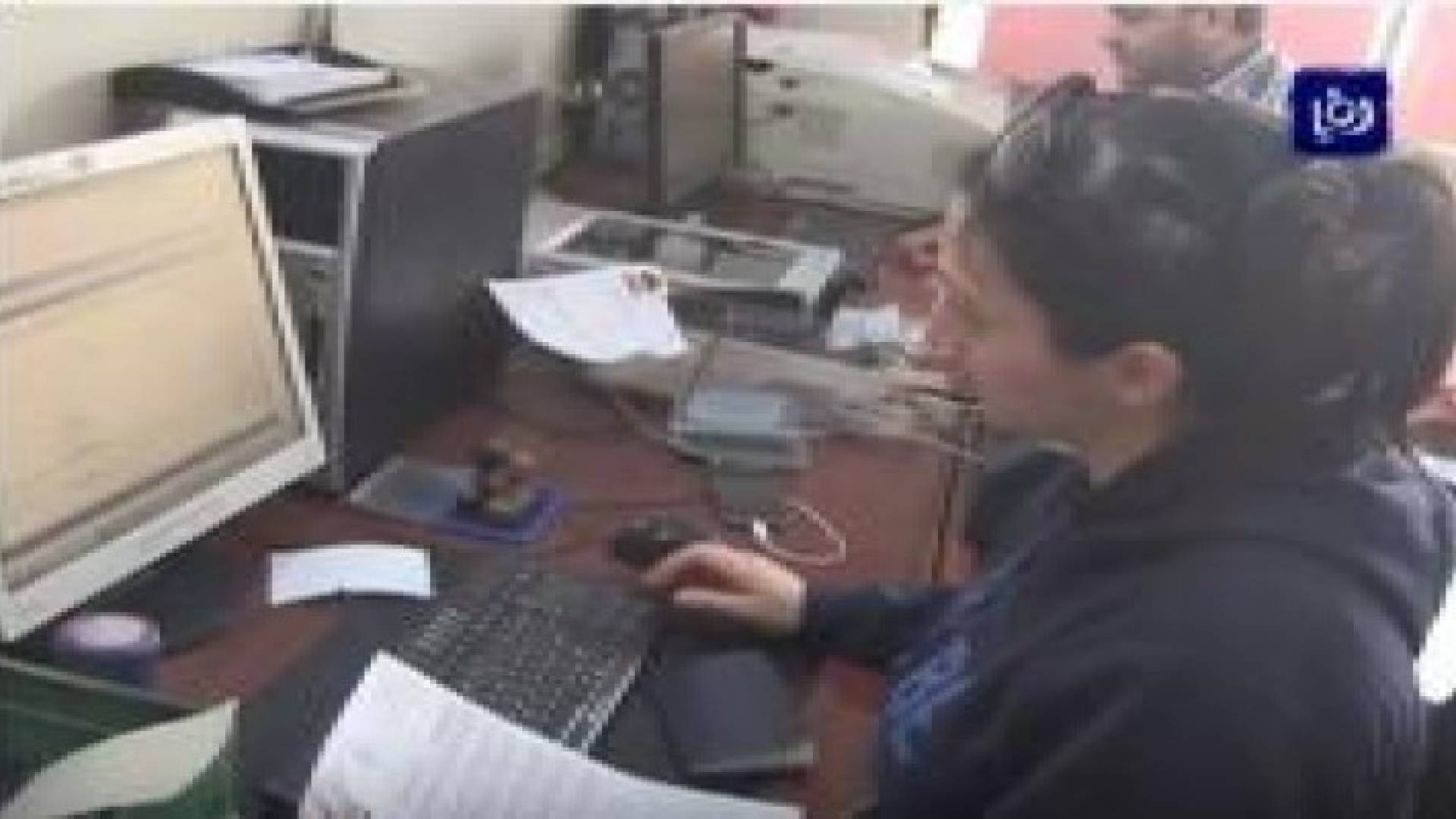 ملف الأسبوع: نظرة داخل "الترهل الإداري الحكومي" .. فيديو