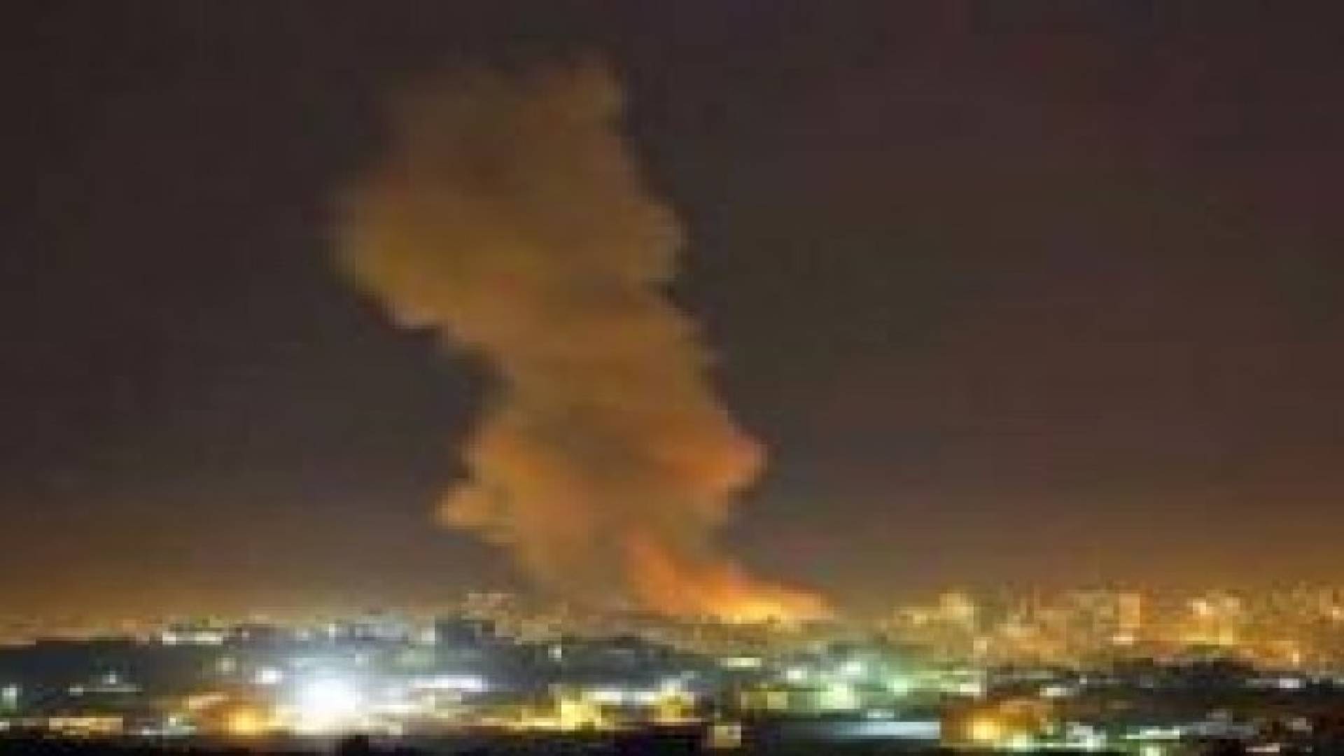 45 قتيلا "اماراتيا" في اليمن .. و غارات مكثفة على مواقع المتمردين